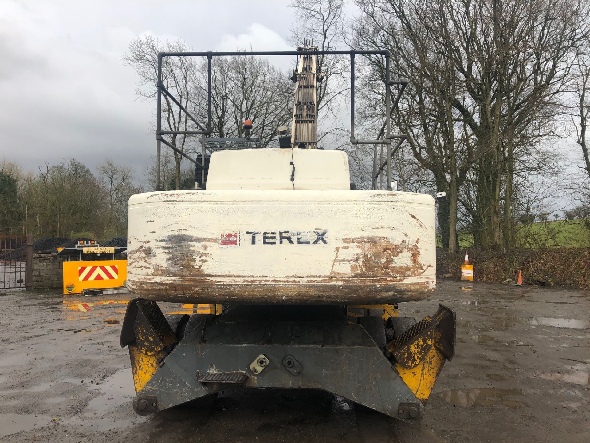 Terex Atlas 1804 AWE4 wheeled materials handler Year: 2005 S/N: 284S301890 Recorded Hours: 19, - Image 6 of 26