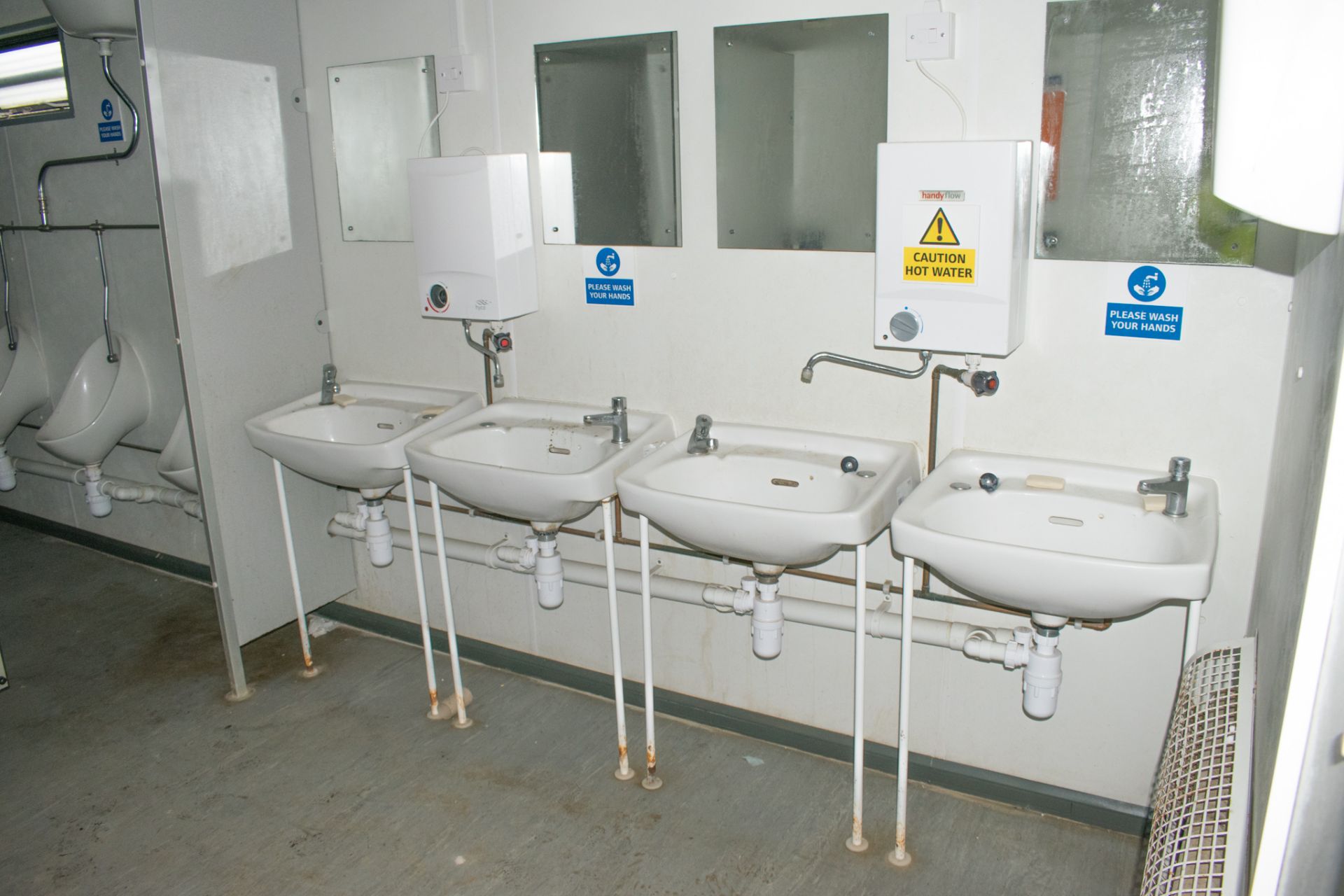 32 ft x 10 ft steel anti-vandal jack leg toilet site unit Comprising of: Lobby, 4 urinals, 4 - Image 12 of 14