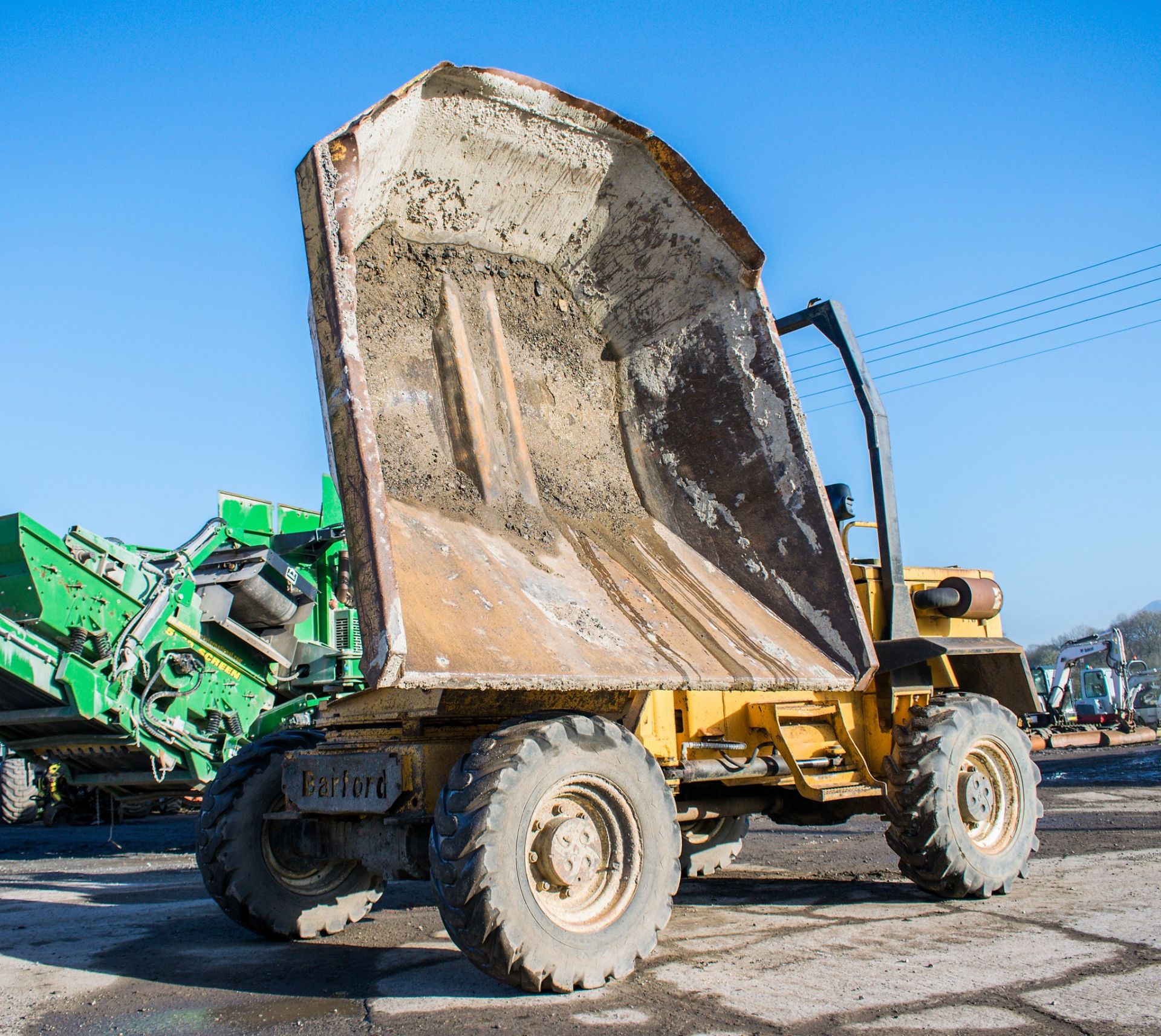 Barford SXR5000 5 tonne swivel skip dumper Year: 2001 S/N: SCMDO104 Recorded Hours: Not displayed ( - Image 9 of 17