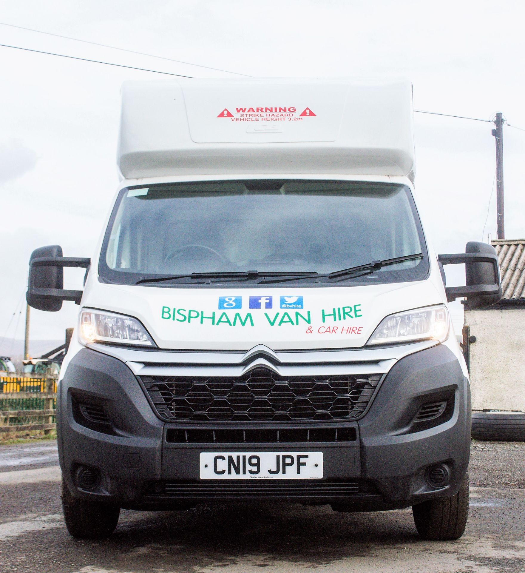 Citroen Relay 35 L3 Blue HDi Luton box van Registration Number: CN19 JPF Date of Registration: 31/ - Image 5 of 25