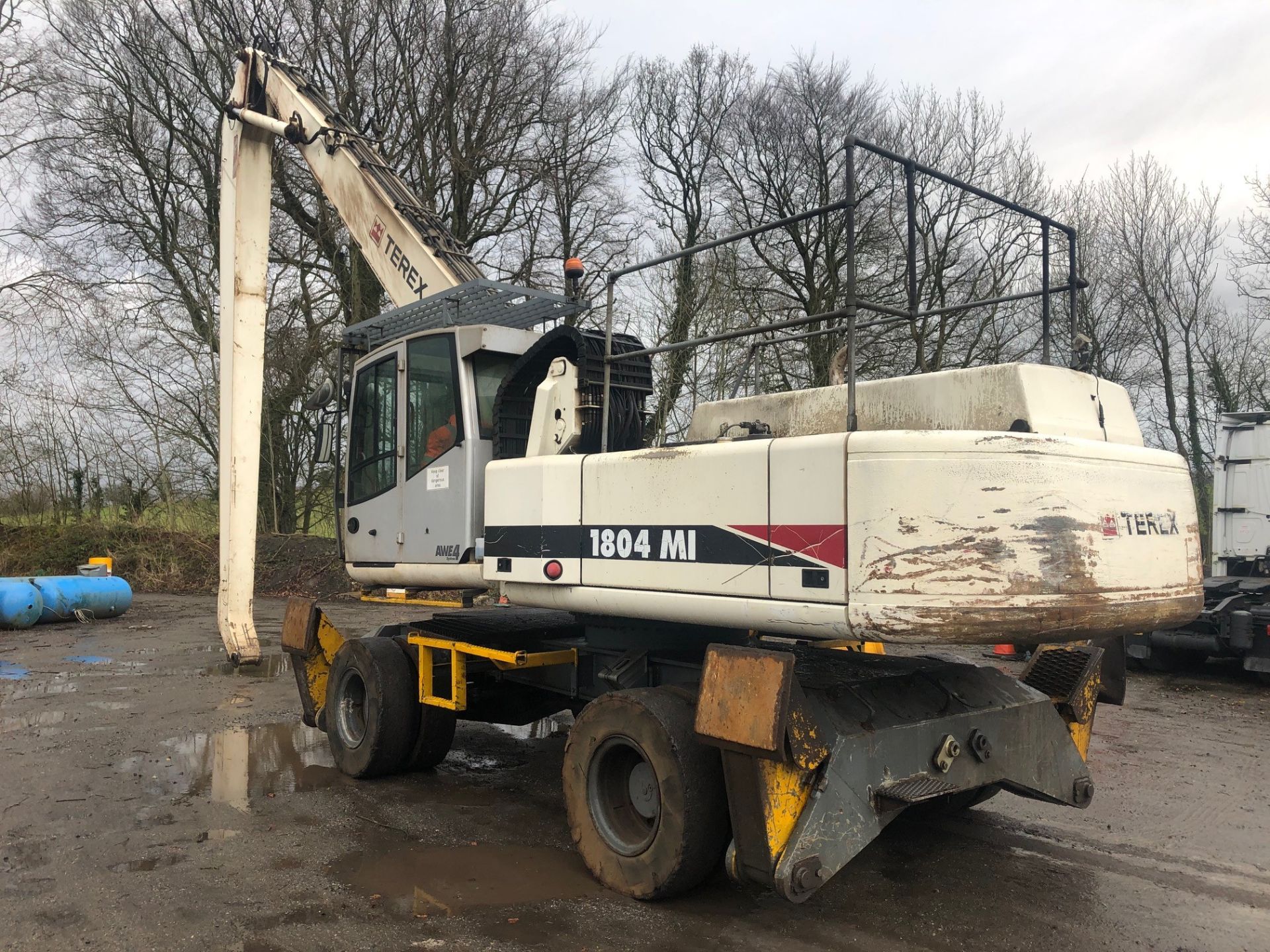 Terex Atlas 1804 AWE4 wheeled materials handler Year: 2005 S/N: 284S301890 Recorded Hours: 19, - Image 2 of 26