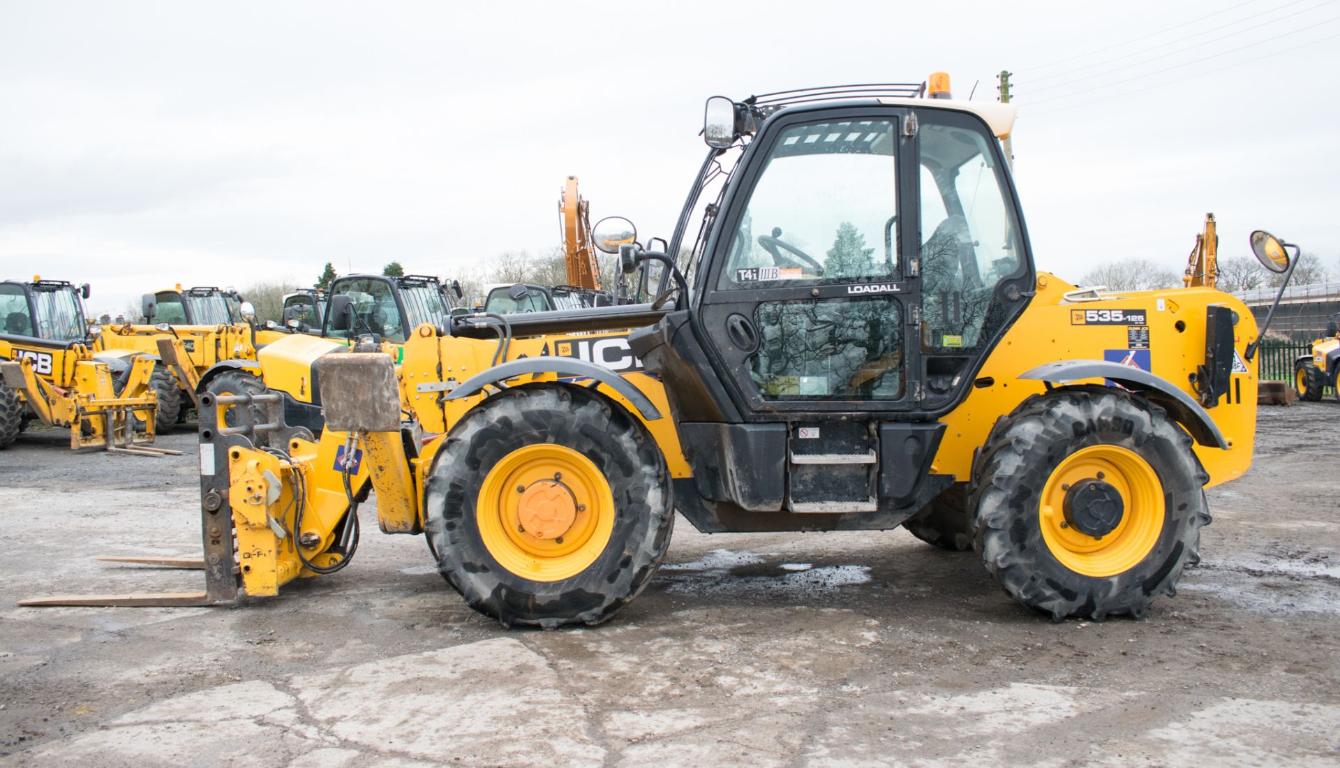 JCB 535-125 12.5 metre telescopic handler Year: 2015 S/N: 350818 Recorded Hours: 3388 c/w sway - Image 5 of 20