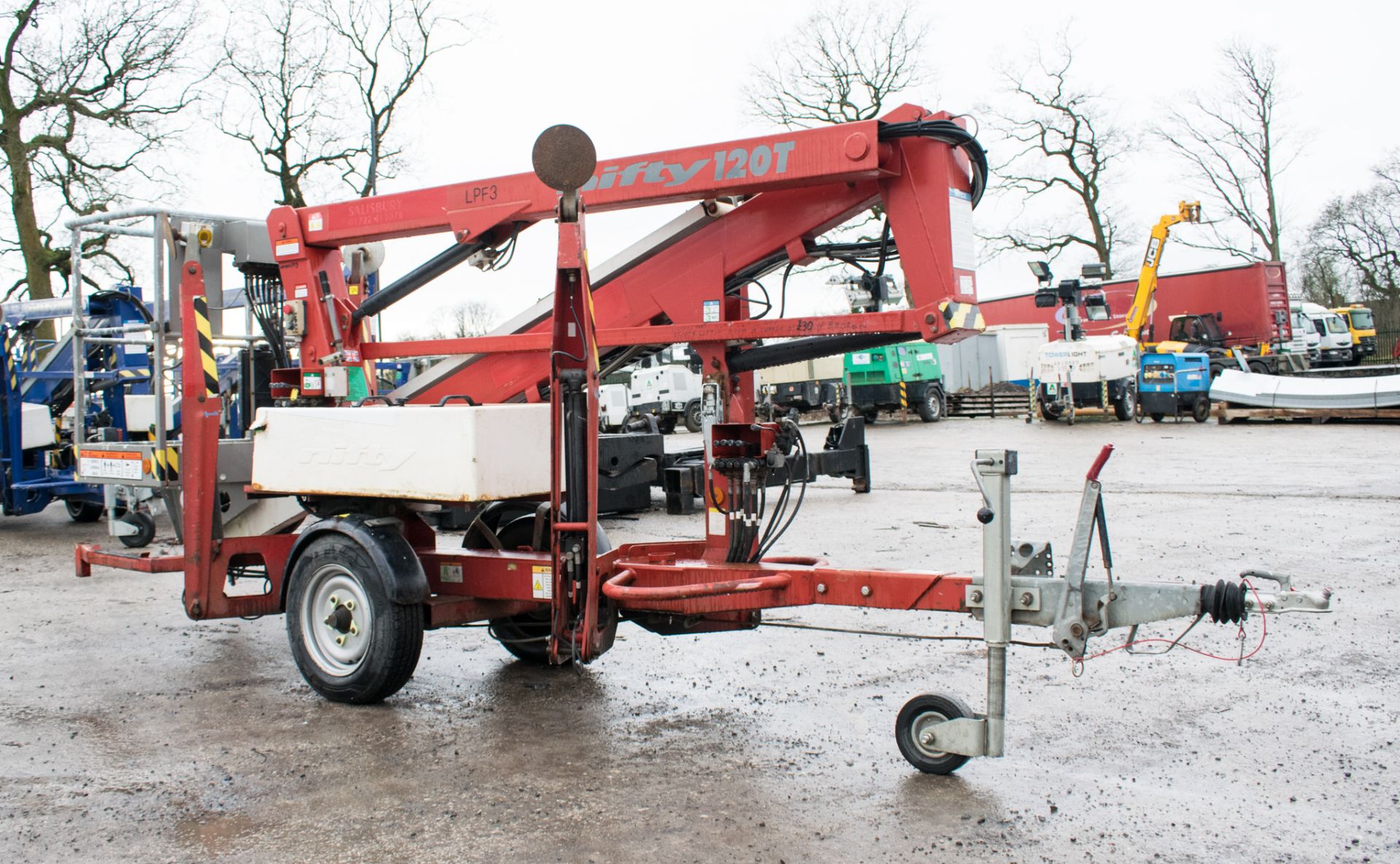 Nifty 120 TE fast tow articulated boom lift access platform Year: 2005 S/N: 0413653 WOOLPF3