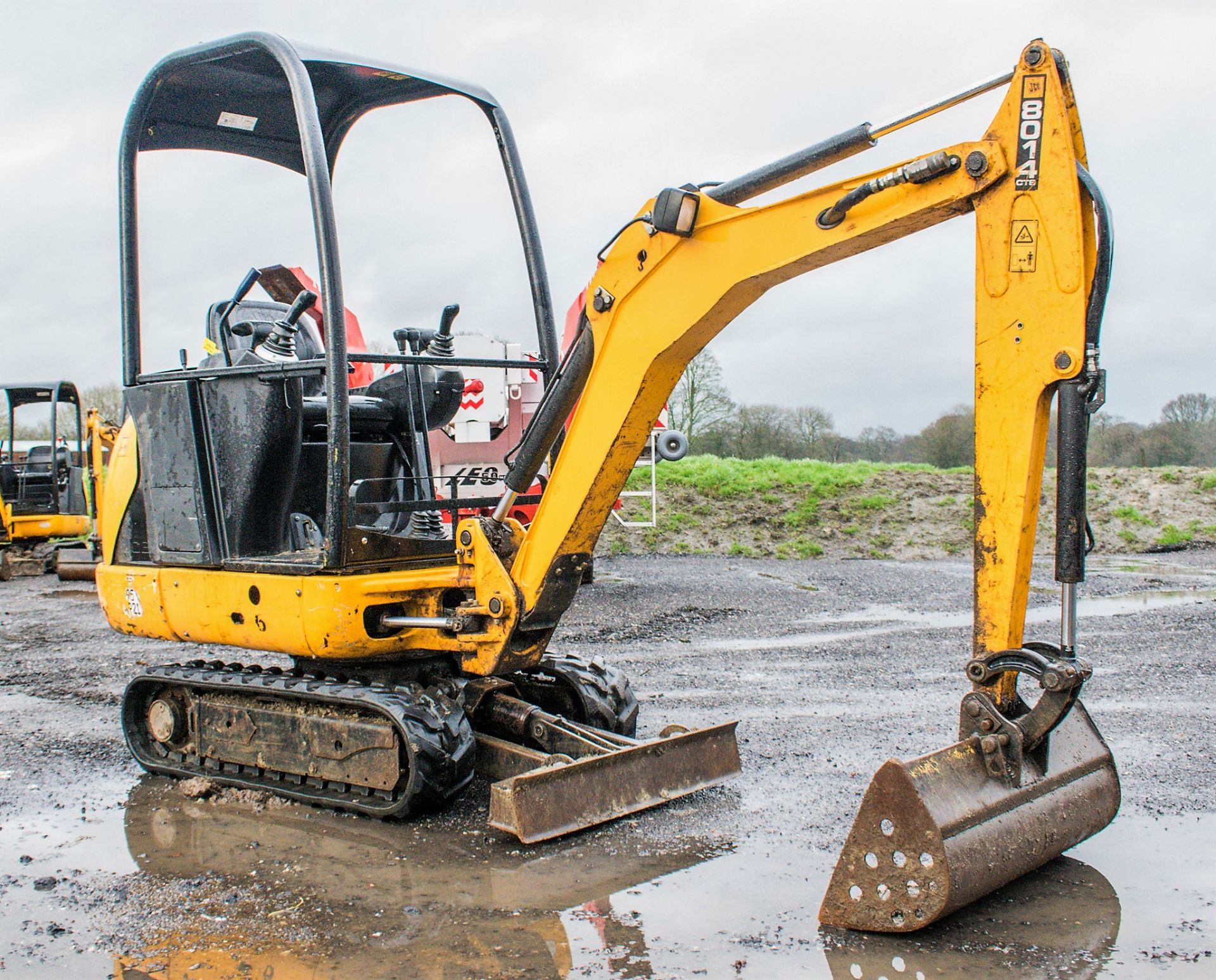 JCB 8014 CTS 1.5 tonne rubber tracked mini excavator Year: 2016 S/N: 2475471 Recorded Hours: 1160 - Image 2 of 17