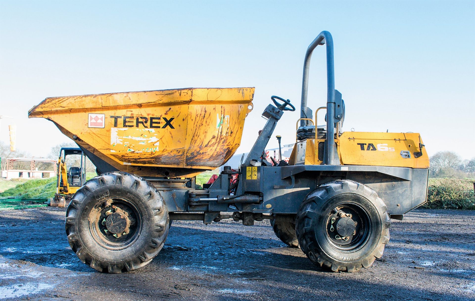 Benford Terex TA6 6 tonne swivel skip dumper Year: 2012 S/N: MT3536 Recorded hours: 2430 A577955 - Image 7 of 20