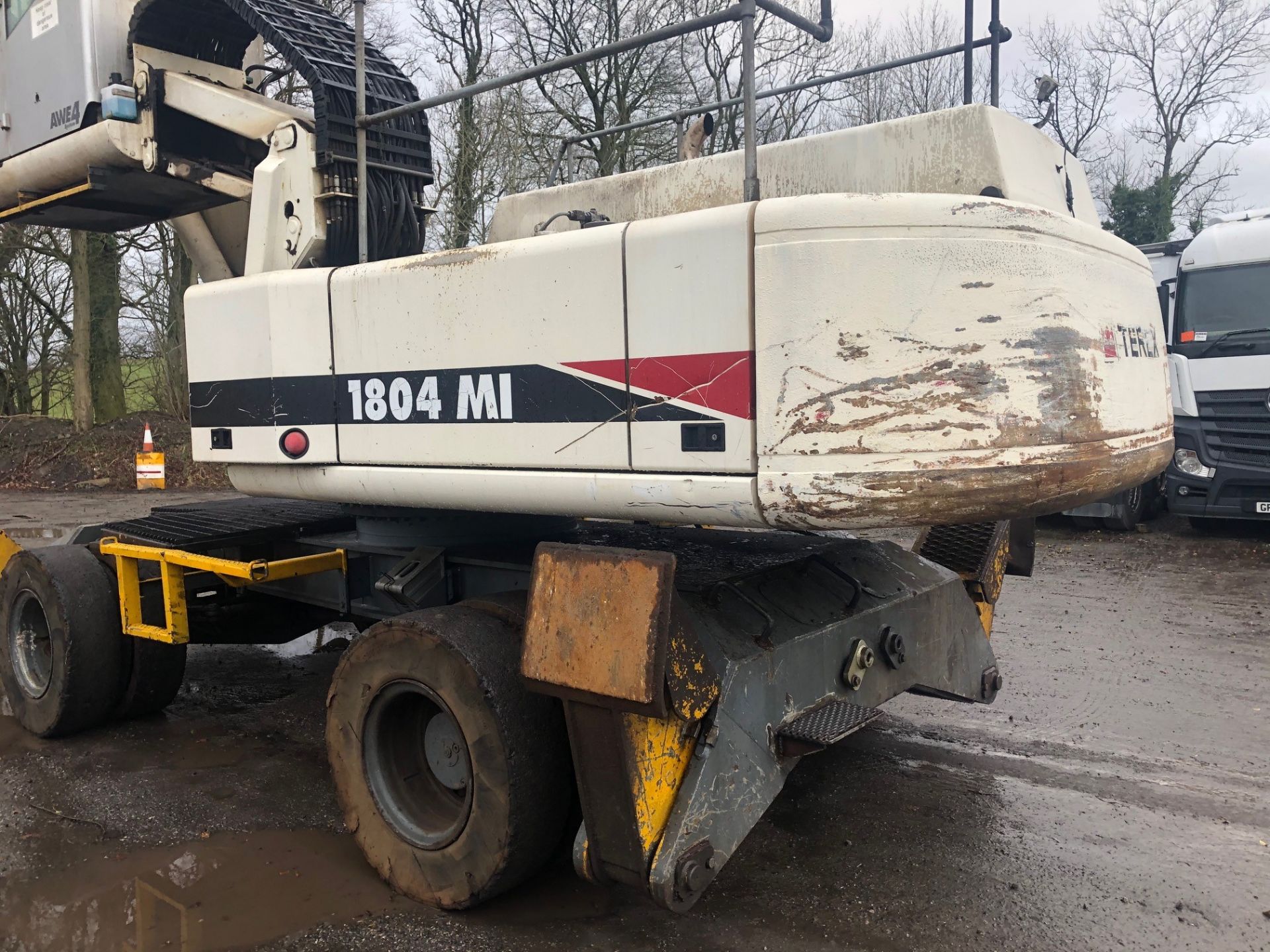 Terex Atlas 1804 AWE4 wheeled materials handler Year: 2005 S/N: 284S301890 Recorded Hours: 19, - Image 13 of 26