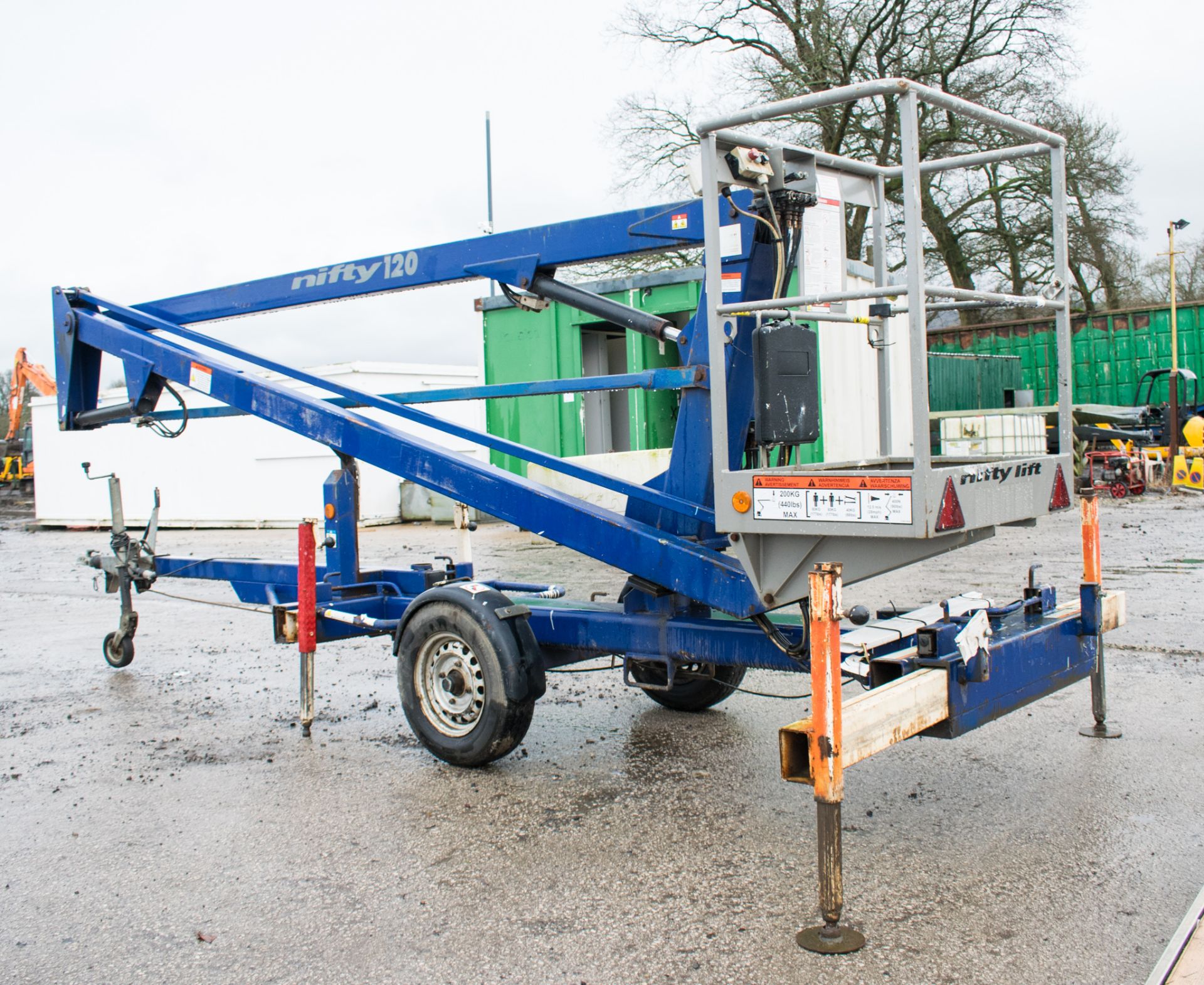 Nifty 120 ME fast tow articulated boom lift access platform Year: 2005 S/N: 0113266 - Image 3 of 9