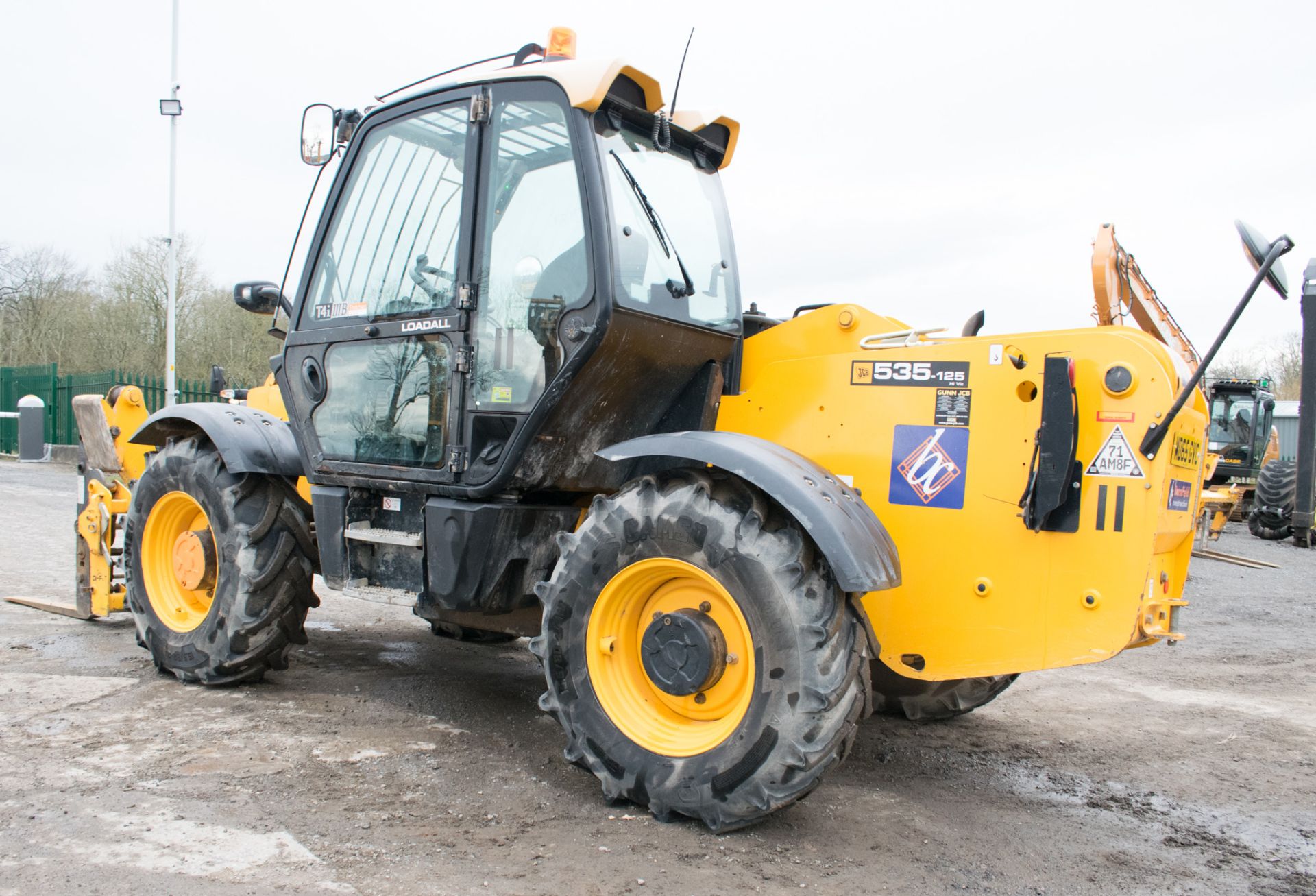 JCB 535-125 12.5 metre telescopic handler Year: 2015 S/N: 350818 Recorded Hours: 3388 c/w sway - Image 4 of 20