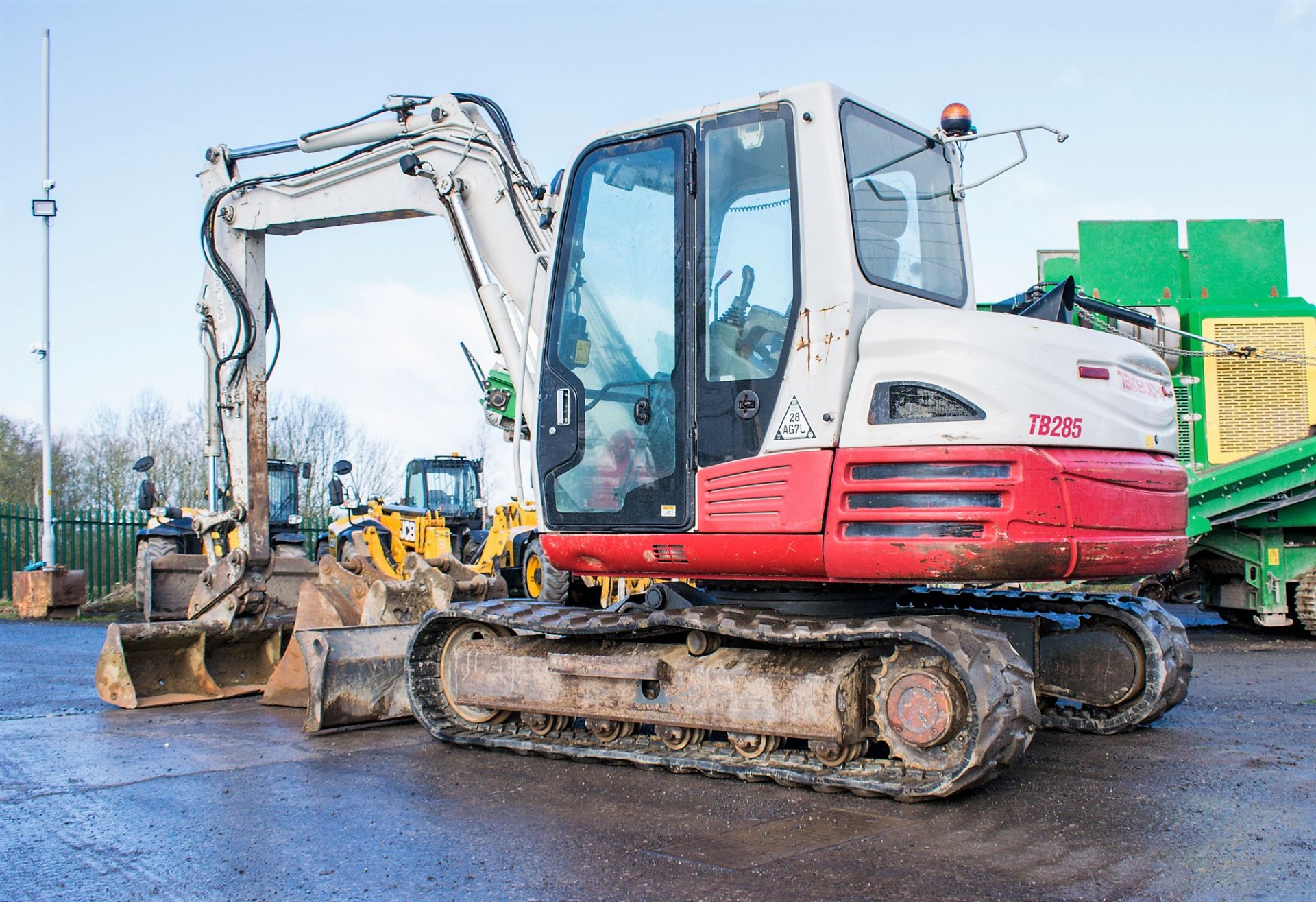 Takeuchi TB285 8.5 tonne rubber tracked excavator Year: 2013 S/N: 185000683 Recorded hours: 6397 - Image 3 of 19