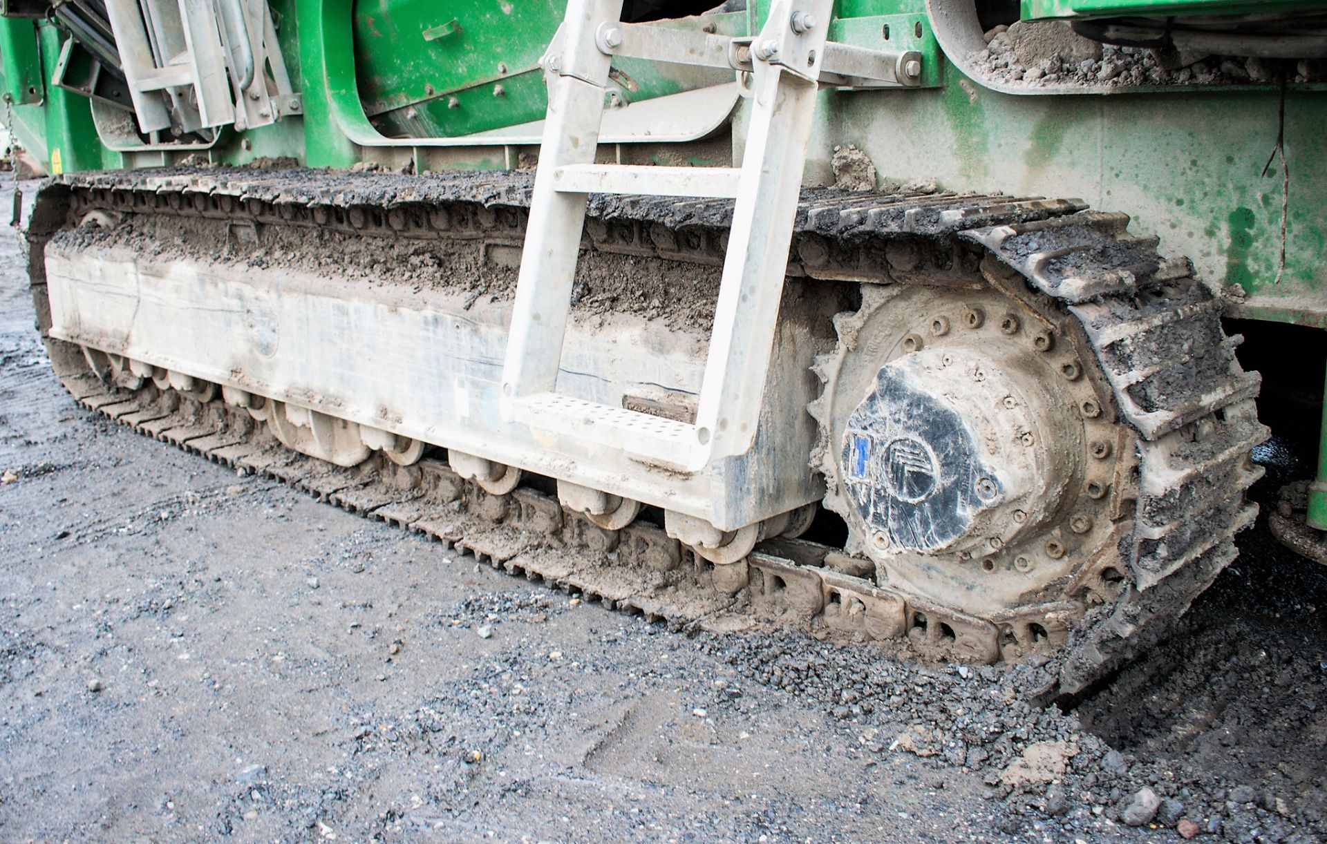 McCloskey J45R steel tracked high capacity jaw crusher Year: 2016 S/N: 73516 Recorded Hours: 4321 ( - Image 10 of 26