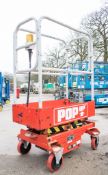 Pop-up battery electric scissor lift access platform Year: 2006 08FT0039