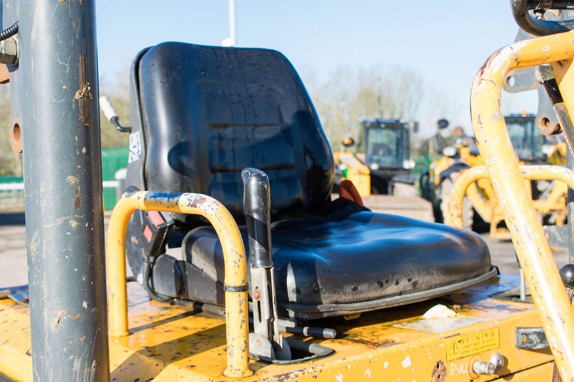 Barford 3 tonne swivel skip dumper Year: 2007 S/N: SHVA0056 Recorded Hours: 354 - Image 20 of 21