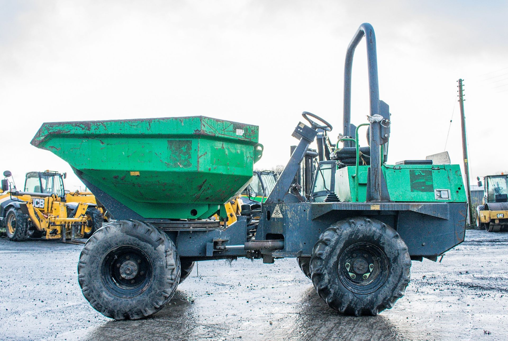 Benford Terex 3 tonne swivel skip dumper Year: 2008 S/N: E803FS142 Recorded Hours: 2029 A504517 - Image 7 of 20