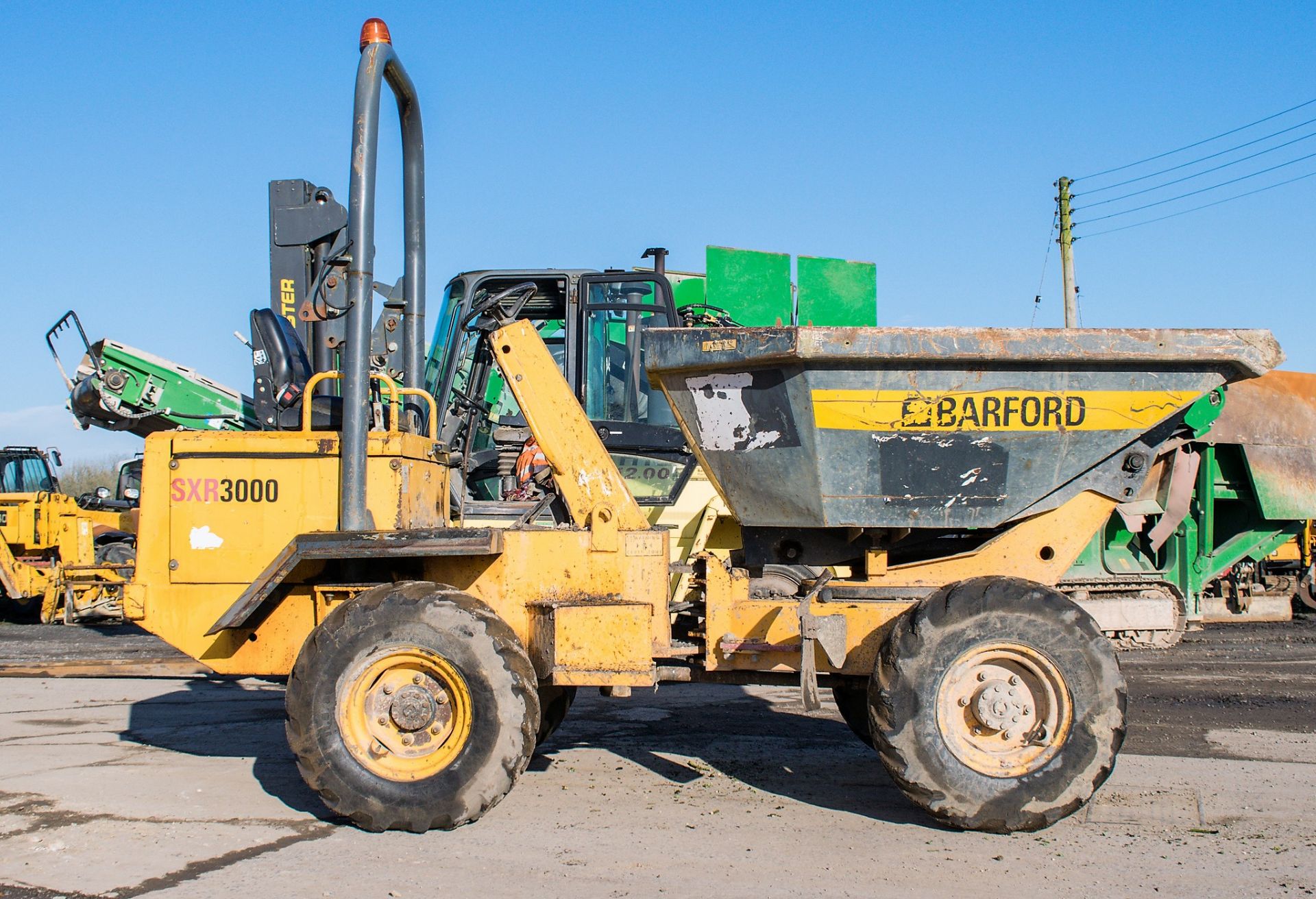 Barford 3 tonne swivel skip dumper Year: 2007 S/N: SHVA0056 Recorded Hours: 354 - Image 8 of 21