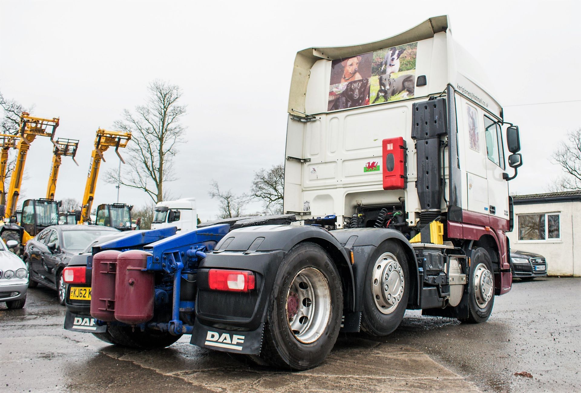 DAF 105.460 6x2 manual tractor unit Registration Number: KJ62 KPJ Date of Registration: 10/03/2014 - Image 4 of 19