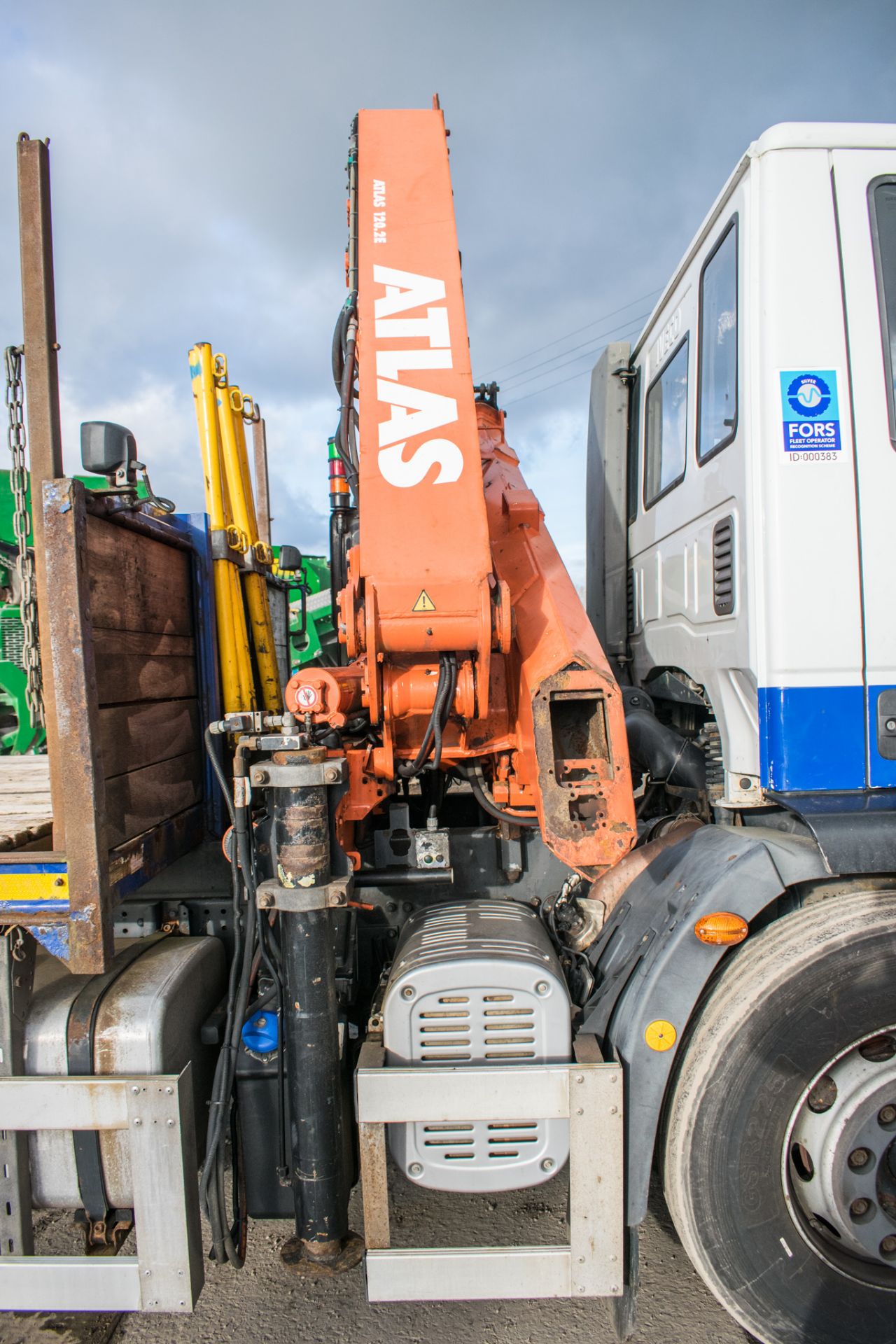 Iveco Euro 5-EEV automatic 4x2 flat bed crane lorry Registration number: SB12 WGP Date of - Image 11 of 22