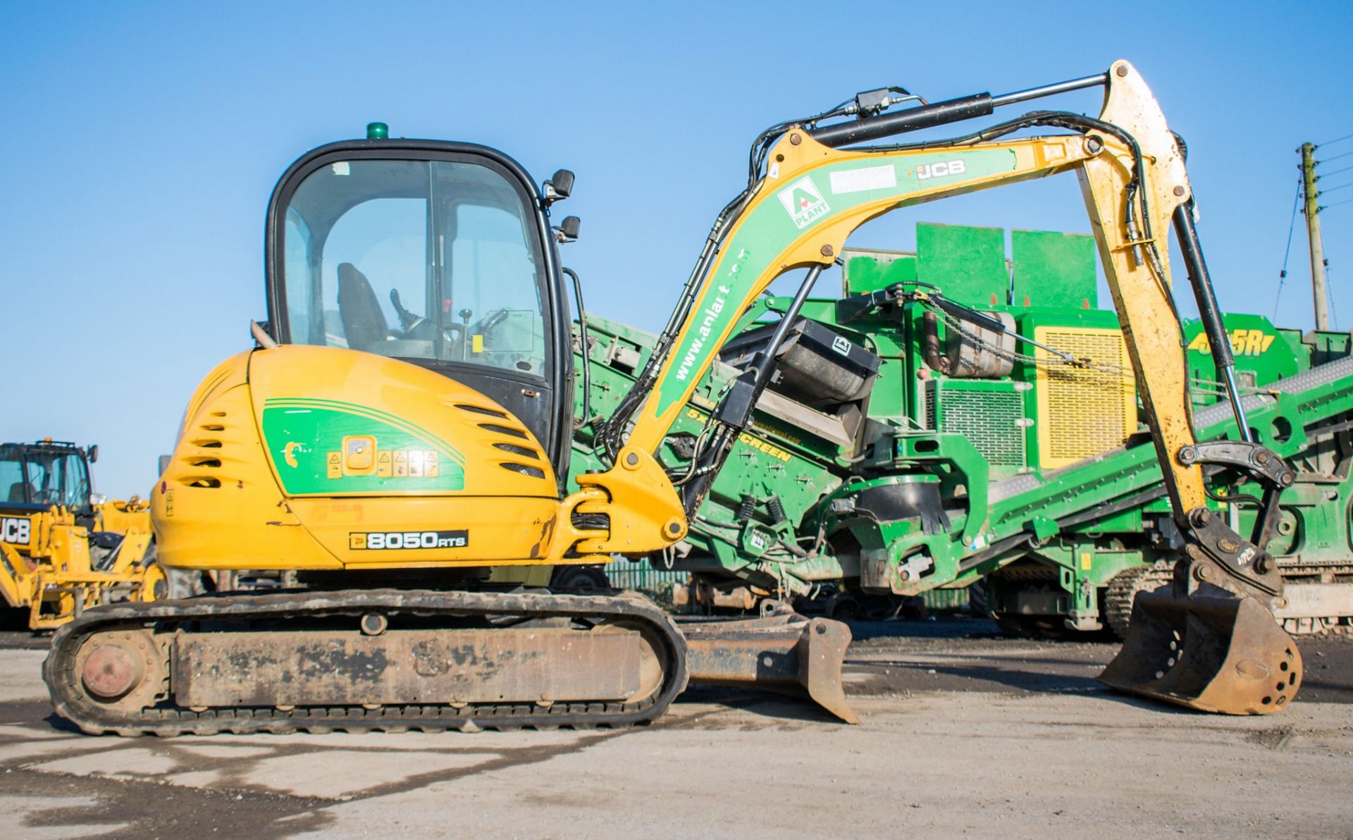 JCB 8050 RTS 5 tonne rubber tracked excavator Year: 2013 S/N: 1741957 Recorded Hours: 2660 blade, - Image 8 of 22