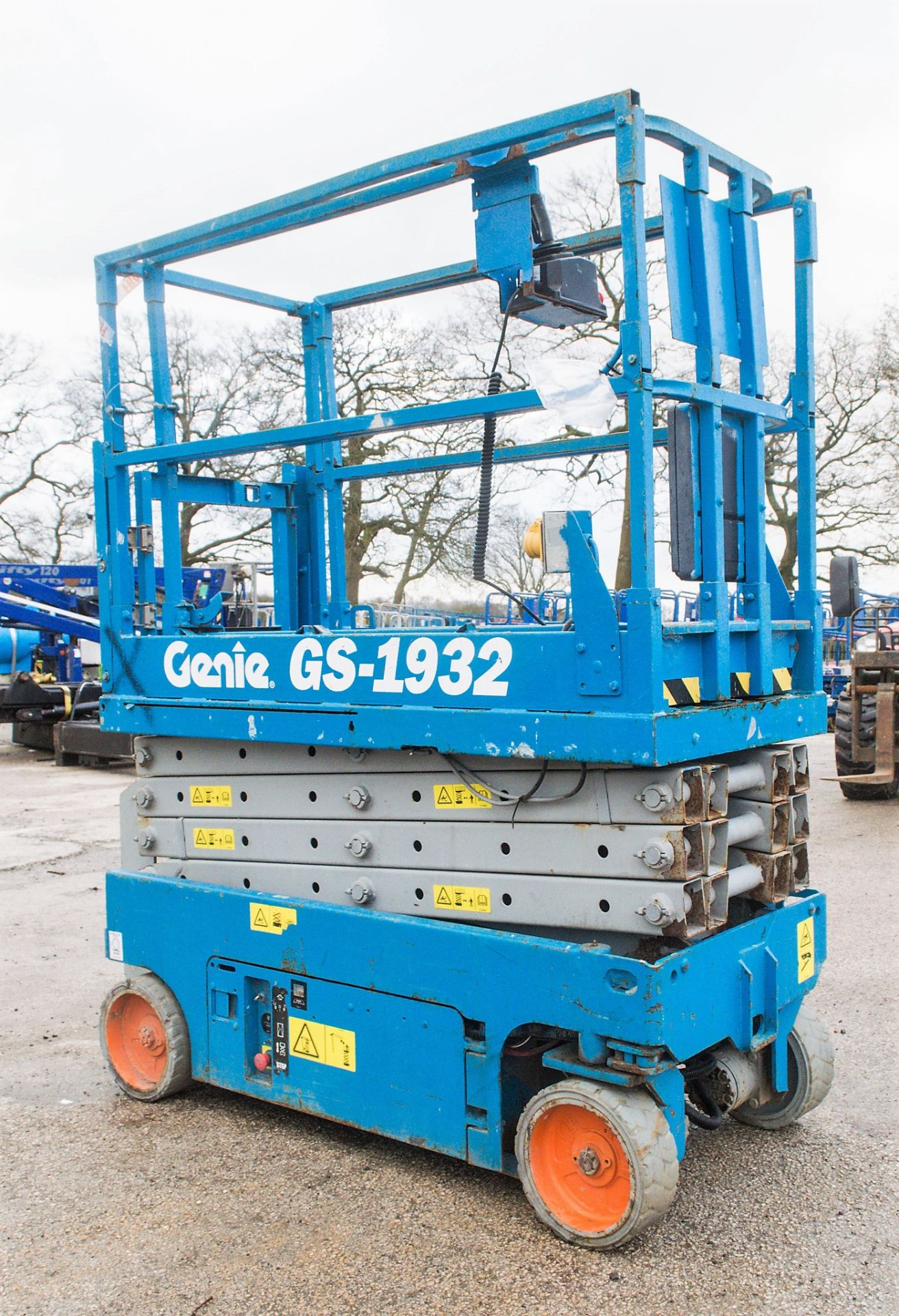 Genie GS 1932 ES battery electric scissor lift access platform Recorded Hours: 278 - Image 4 of 7