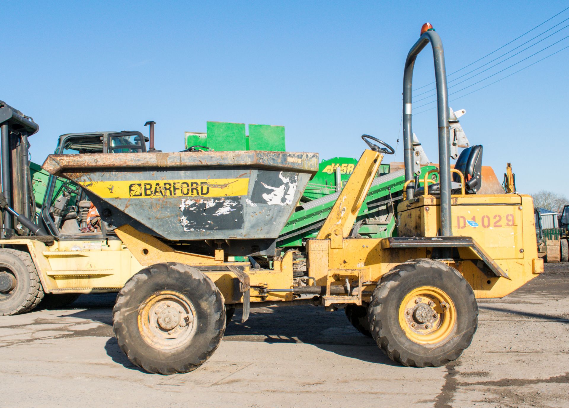 Barford 3 tonne swivel skip dumper Year: 2007 S/N: SHVA0056 Recorded Hours: 354 - Image 7 of 21