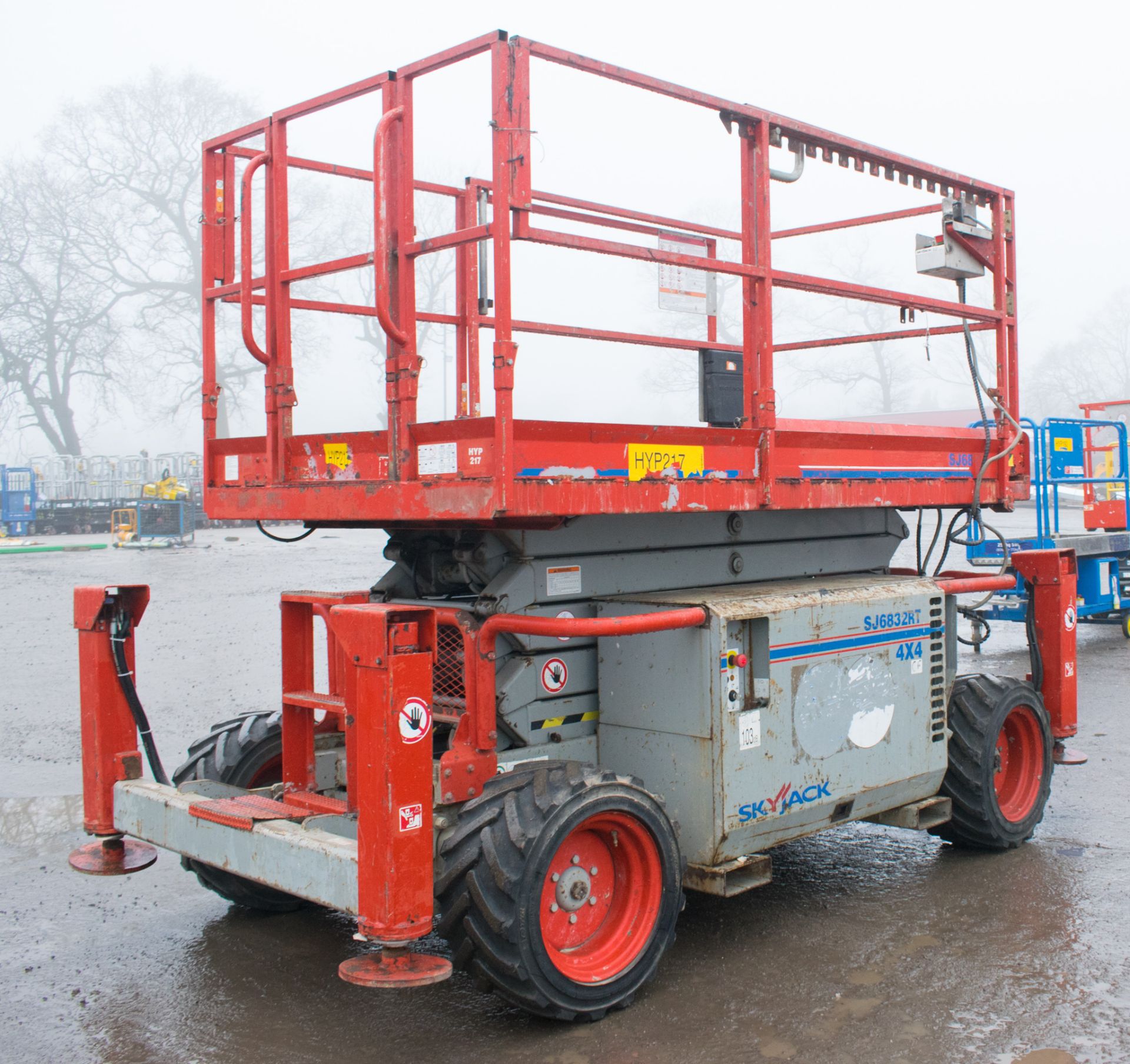 Sky Jack 2J6832RT diesel driven 12 metre scissor lift access platform Year: 2012 S/N: 37002991 - Image 3 of 9