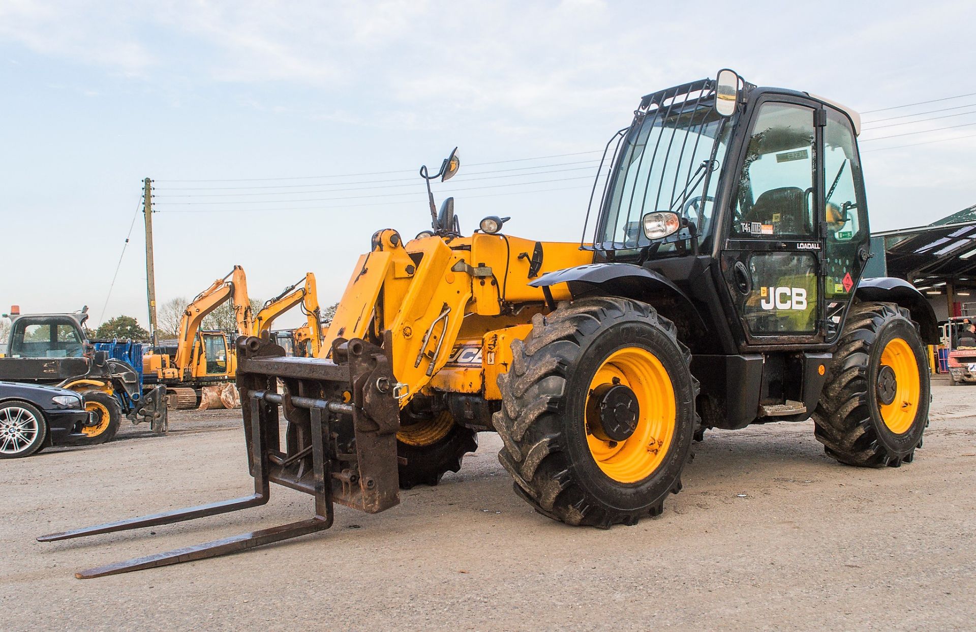 JCB 531-70 7 metre telescopic handler Year: 2014 S/N: 2337067 Recorded Hours: 2042 c/w rear camera