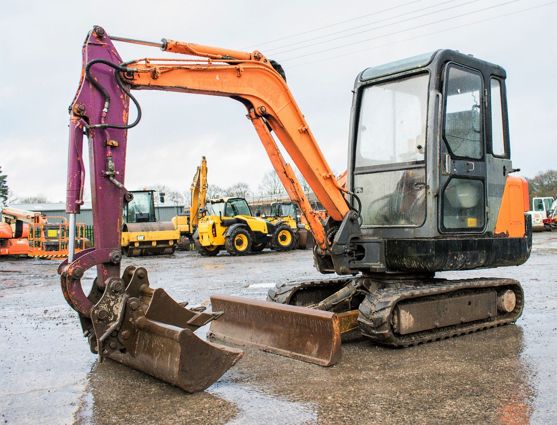 Doosan Solar 030 Plus 3 tonne rubber tracked mini excavator Year: 2006 S/N: 20444 Recorded Hours: