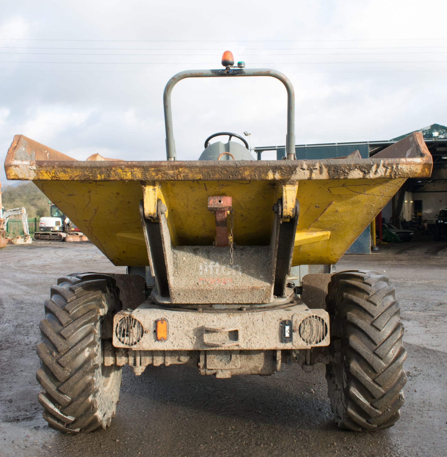 Neuson Lifton 3 tonne swivel skip dumper Year: 2003 S/N: AA31028D Recorded Hours: Not displayed ( - Image 5 of 18