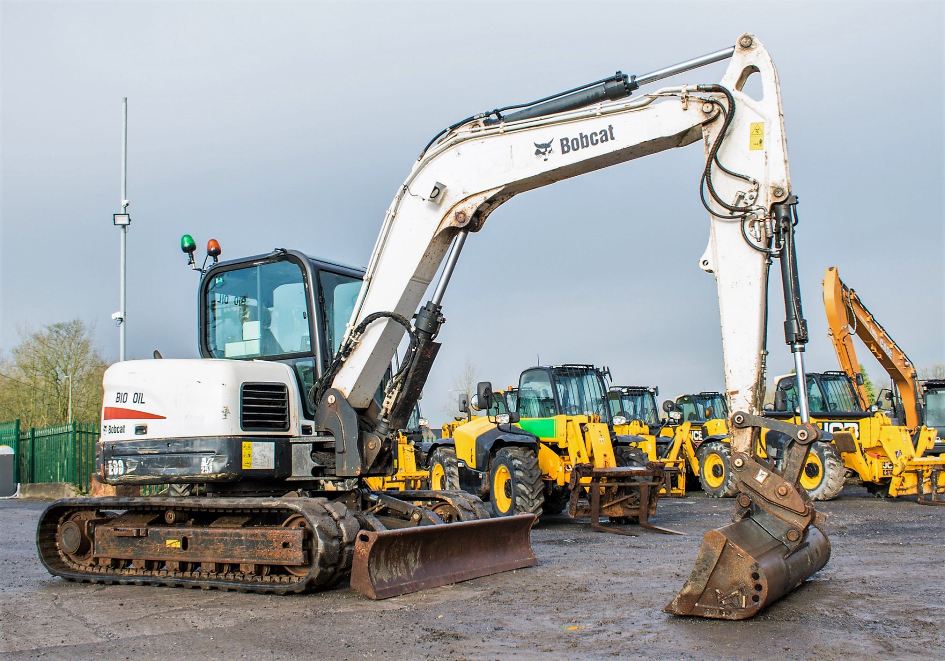 Bobcat E80 8 tonne rubber tracked excavator Year: 2012 S/N: AET312518 Recorded Hours: 2934 blade, - Image 3 of 20