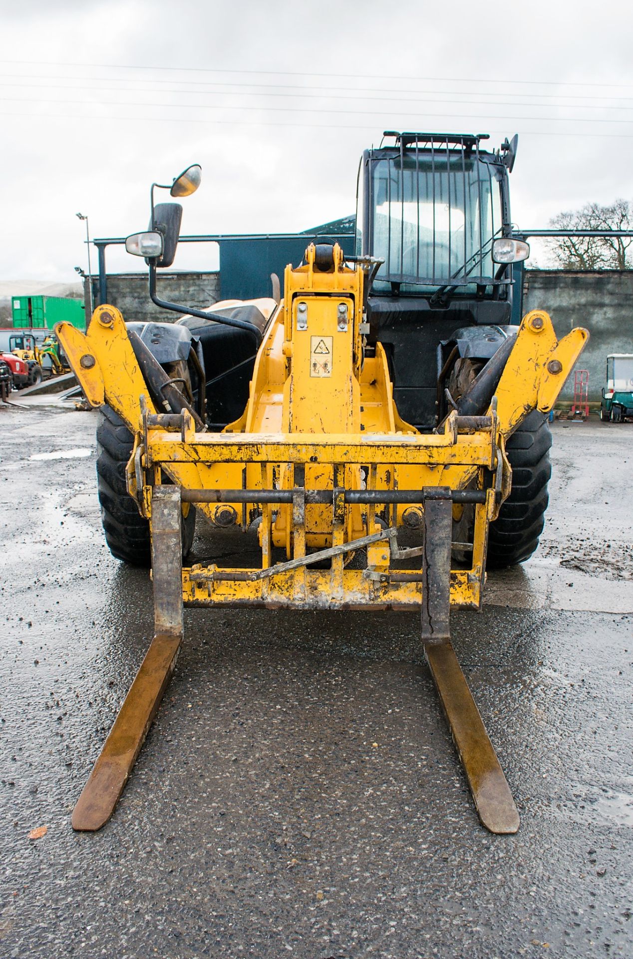 JCB 535-125 Hi-Viz 12.5 metre telescopic handler Year: 2012 S/N: 1534639 Recorded Hours: 5647 c/w - Image 5 of 21