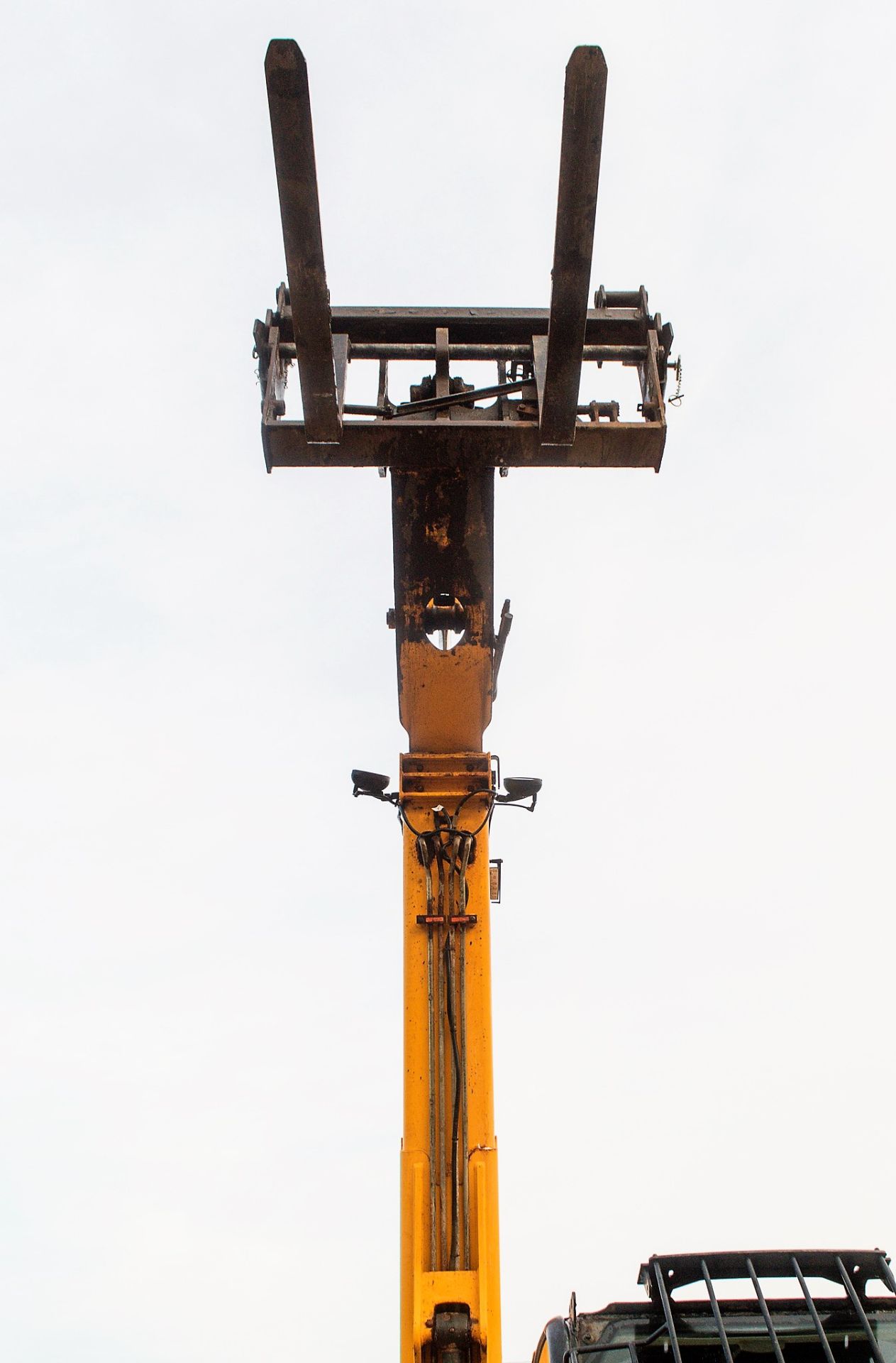 JCB 531-70 7 metre telescopic handler Year: 2014 S/N: 2337067 Recorded Hours: 2042 c/w rear camera - Image 15 of 19