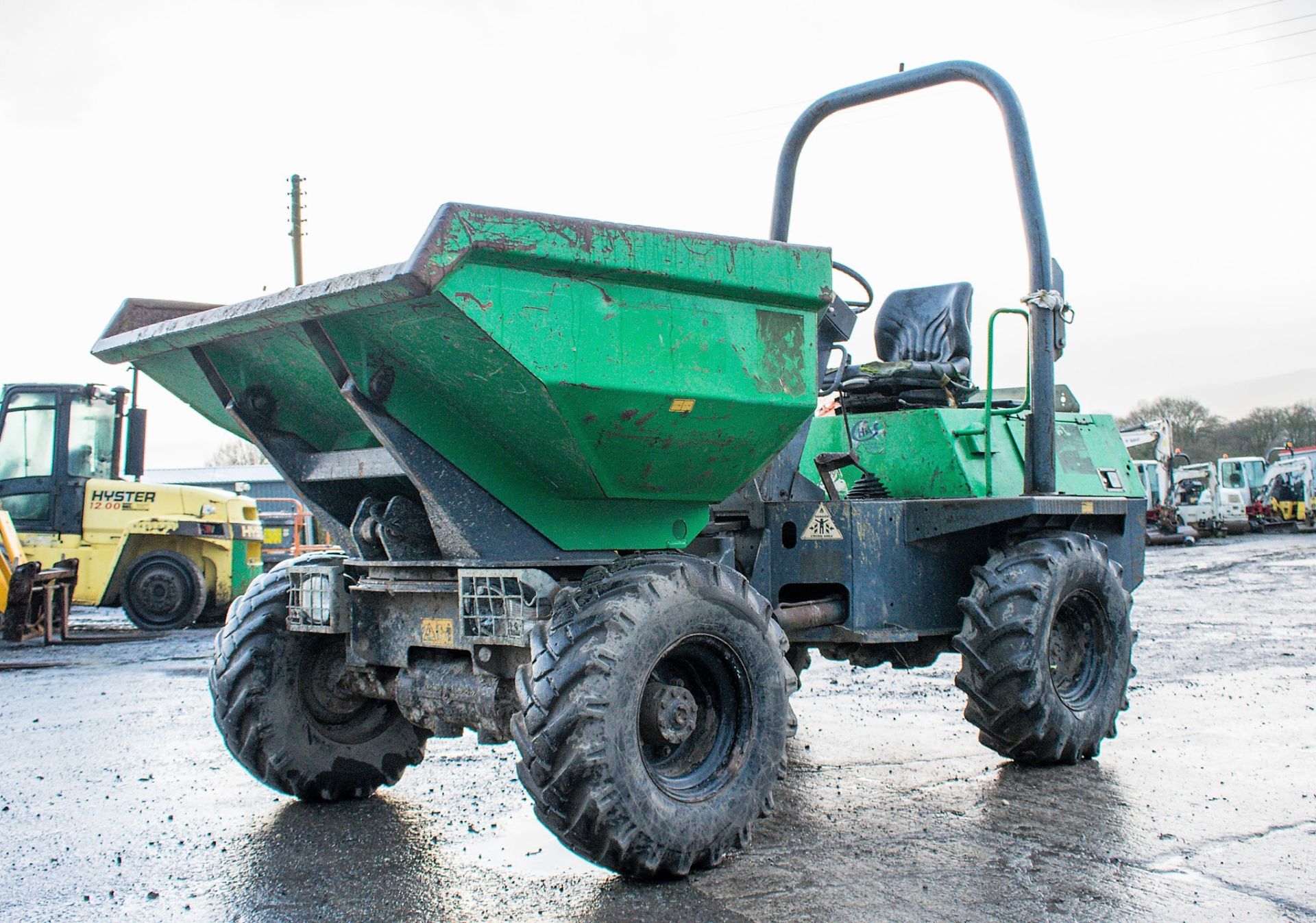 Benford Terex 3 tonne swivel skip dumper Year: 2008 S/N: E803FS142 Recorded Hours: 2029 A504517