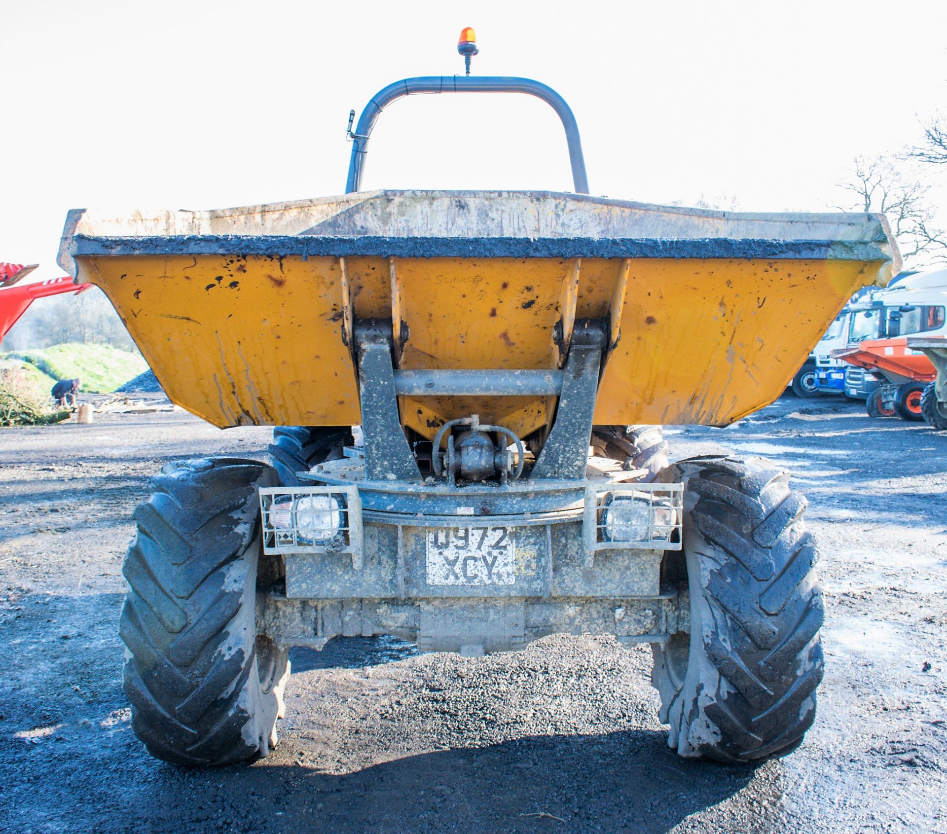 Benford Terex TA6 6 tonne swivel skip dumper Year: 2014 S/N: E3PJ5292 Recorded hours: 2019 - Image 5 of 19