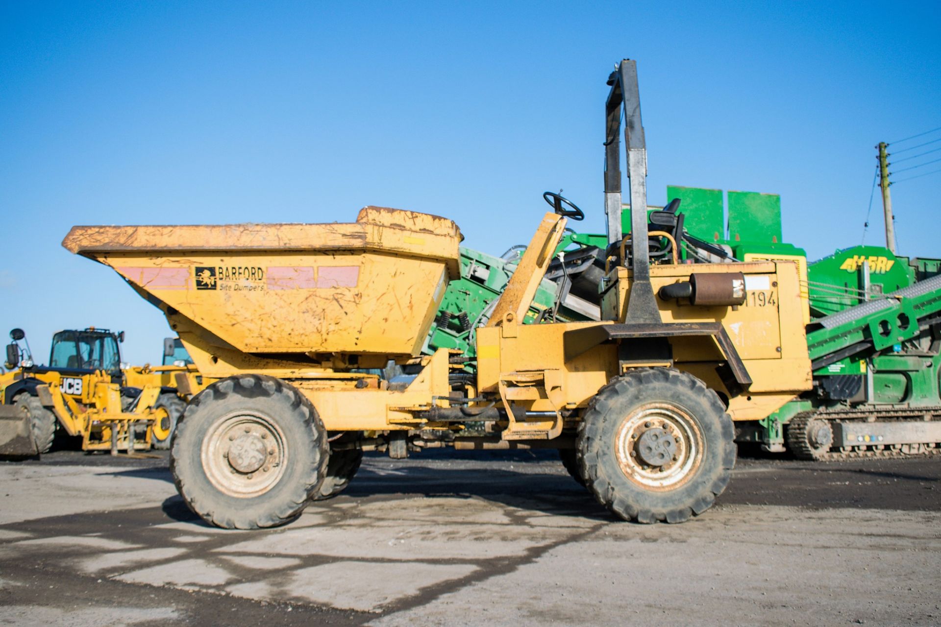 Barford SXR5000 5 tonne swivel skip dumper Year: 2001 S/N: SCMDO104 Recorded Hours: Not displayed ( - Image 7 of 17