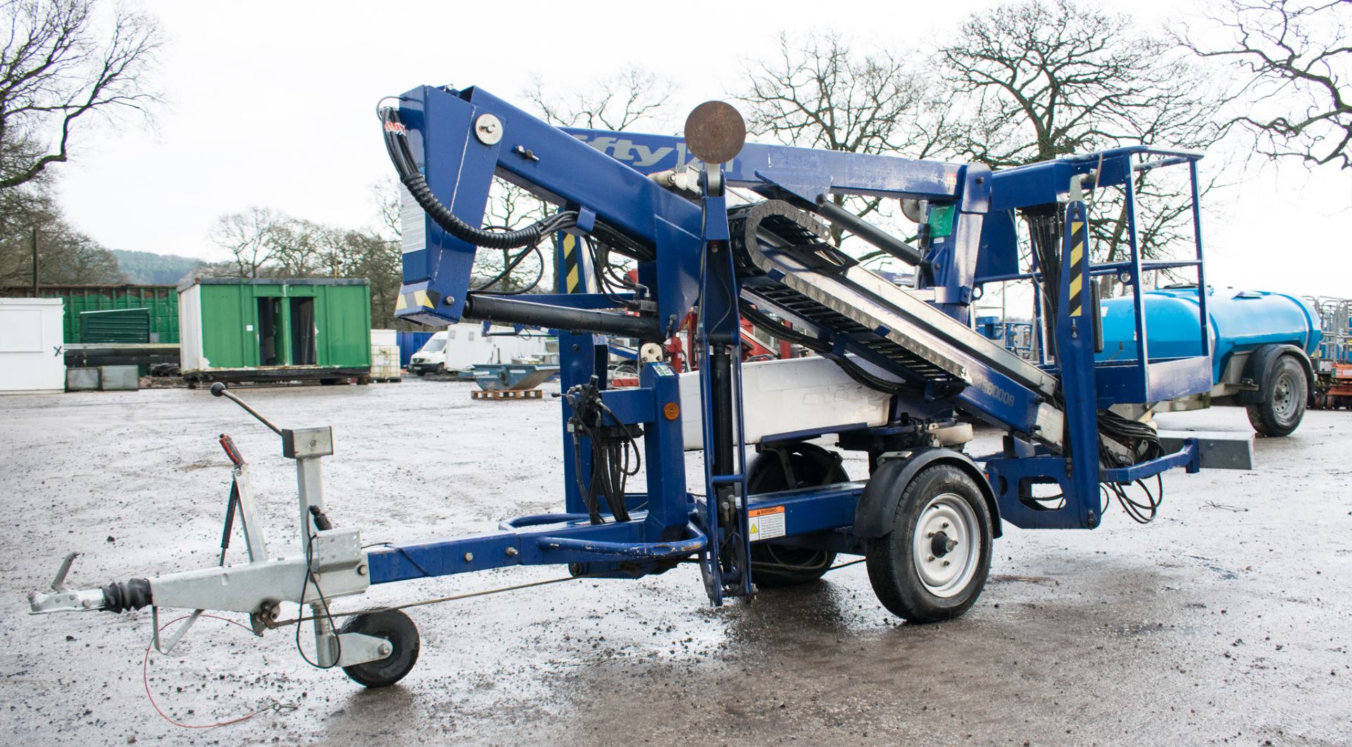 Nifty 120 TE fast tow articulated boom lift access platform Year: 2008 S/N: 0418750 08BB008