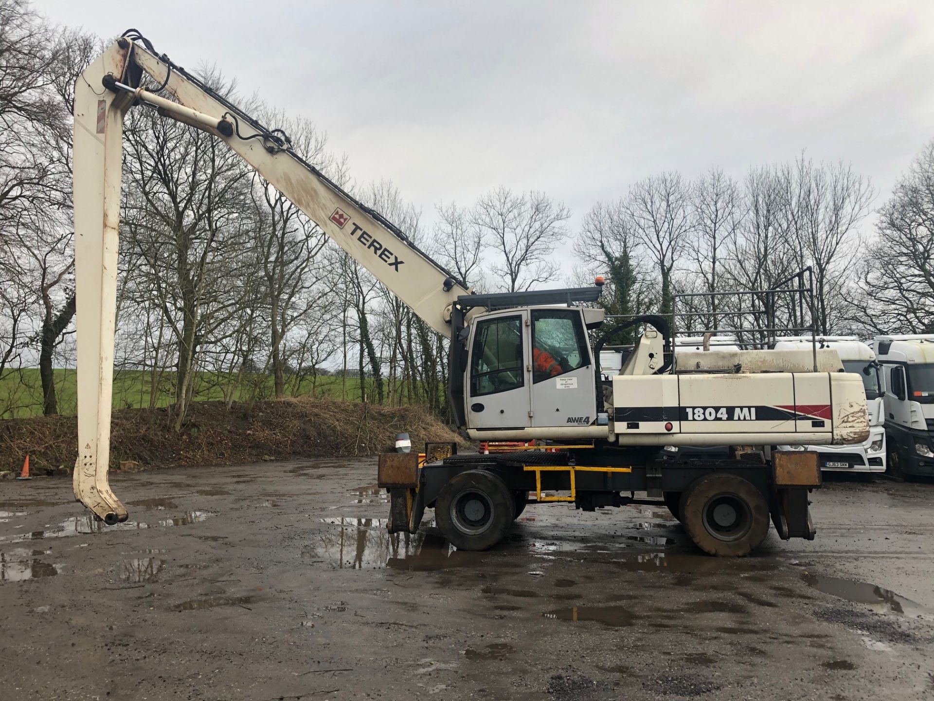 Terex Atlas 1804 AWE4 wheeled materials handler Year: 2005 S/N: 284S301890 Recorded Hours: 19, - Image 7 of 26