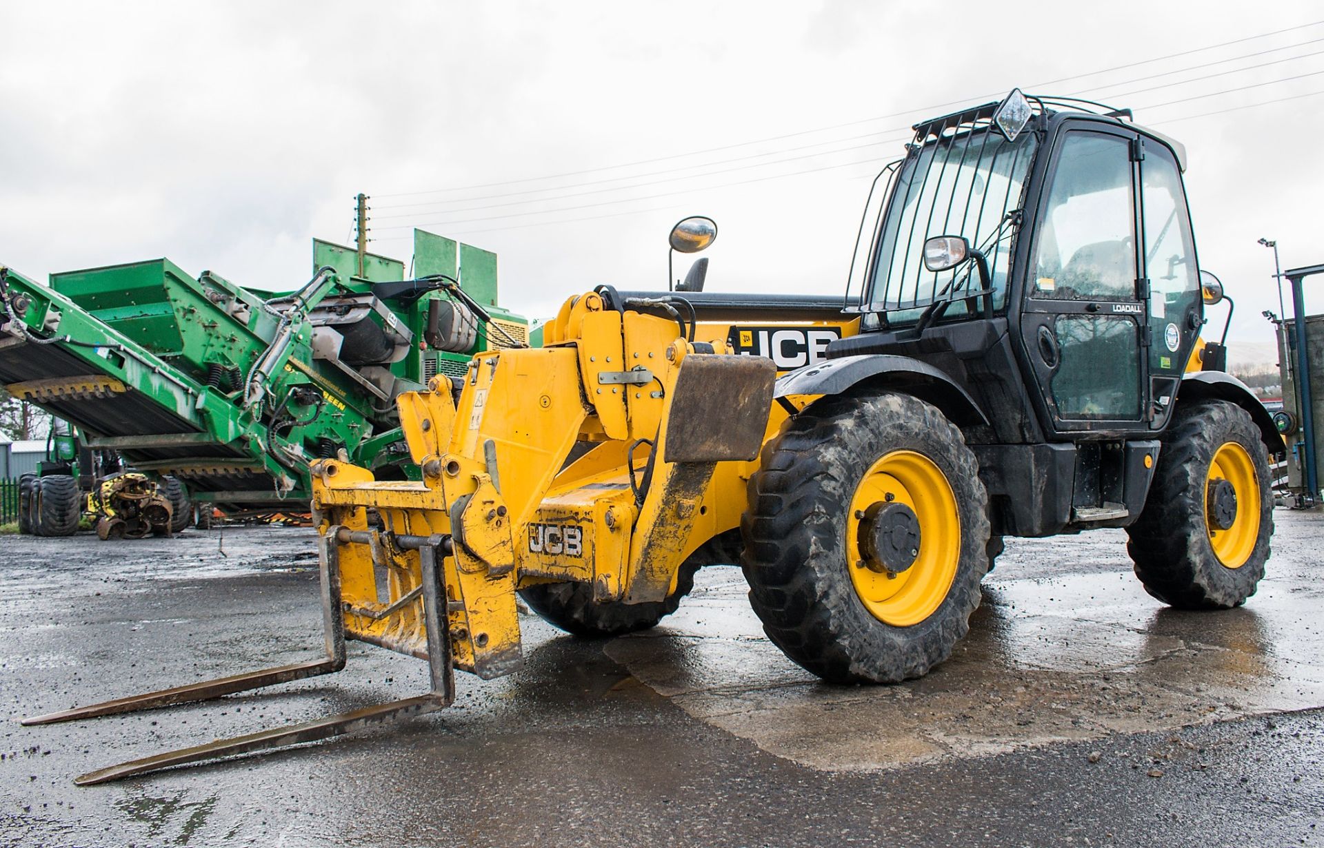 JCB 535-125 Hi-Viz 12.5 metre telescopic handler Year: 2012 S/N: 1534639 Recorded Hours: 5647 c/w