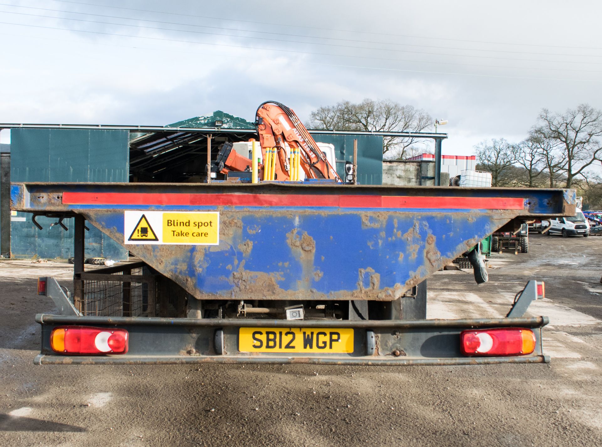 Iveco Euro 5-EEV automatic 4x2 flat bed crane lorry Registration number: SB12 WGP Date of - Image 6 of 22