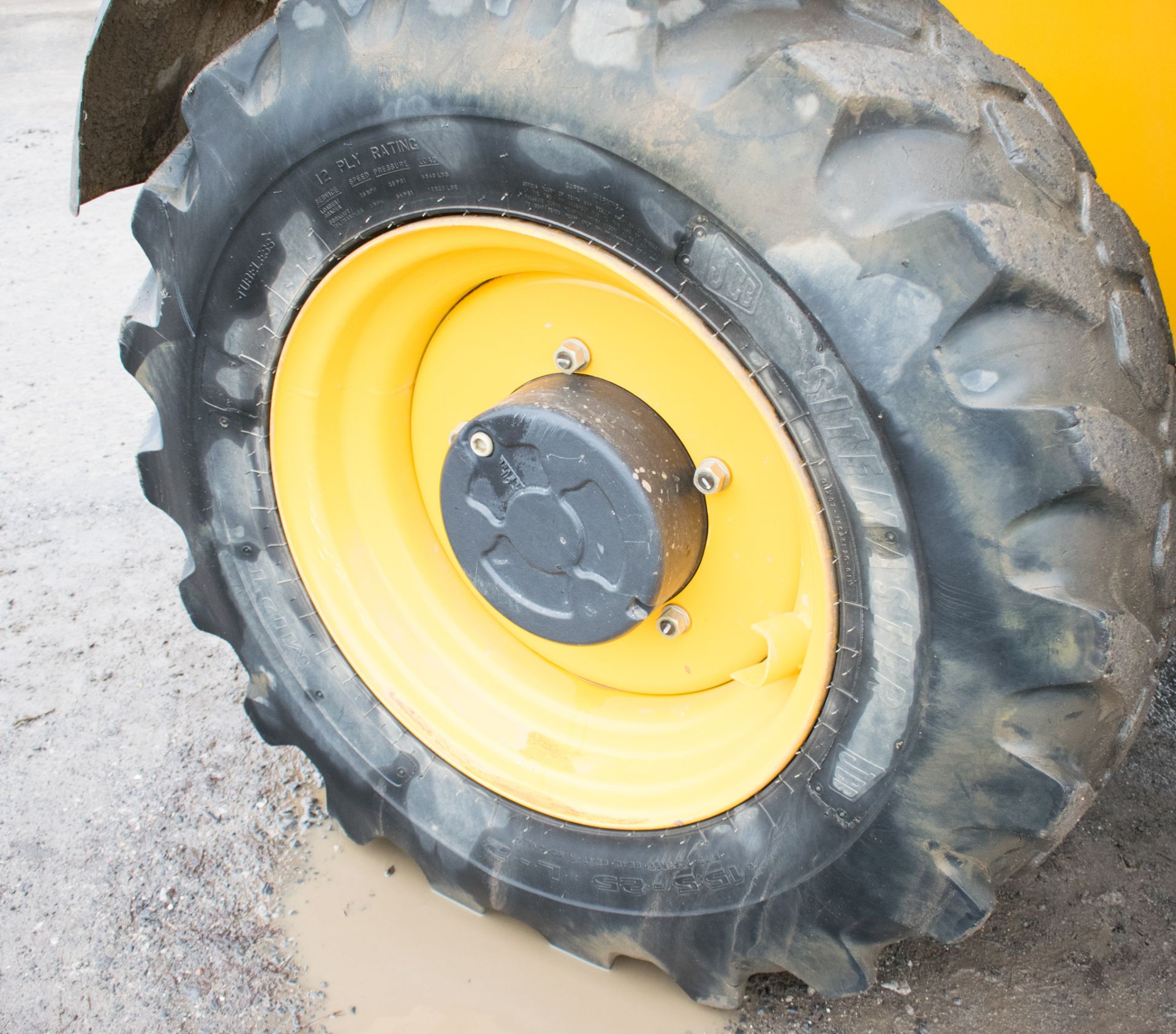 JCB 535-125 12.5 metre telescopic handler  Year: 2015  S/N: 02352529 Recorded Hours: 2616  Reg; MM65 - Image 13 of 20