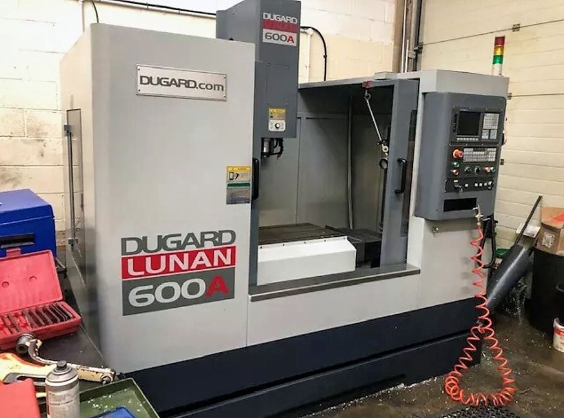 Dugard Lunan 600A CNC Vertical Machining Centre Year: 2014 S/N: KH1410177 Linear Guideways: 45mm