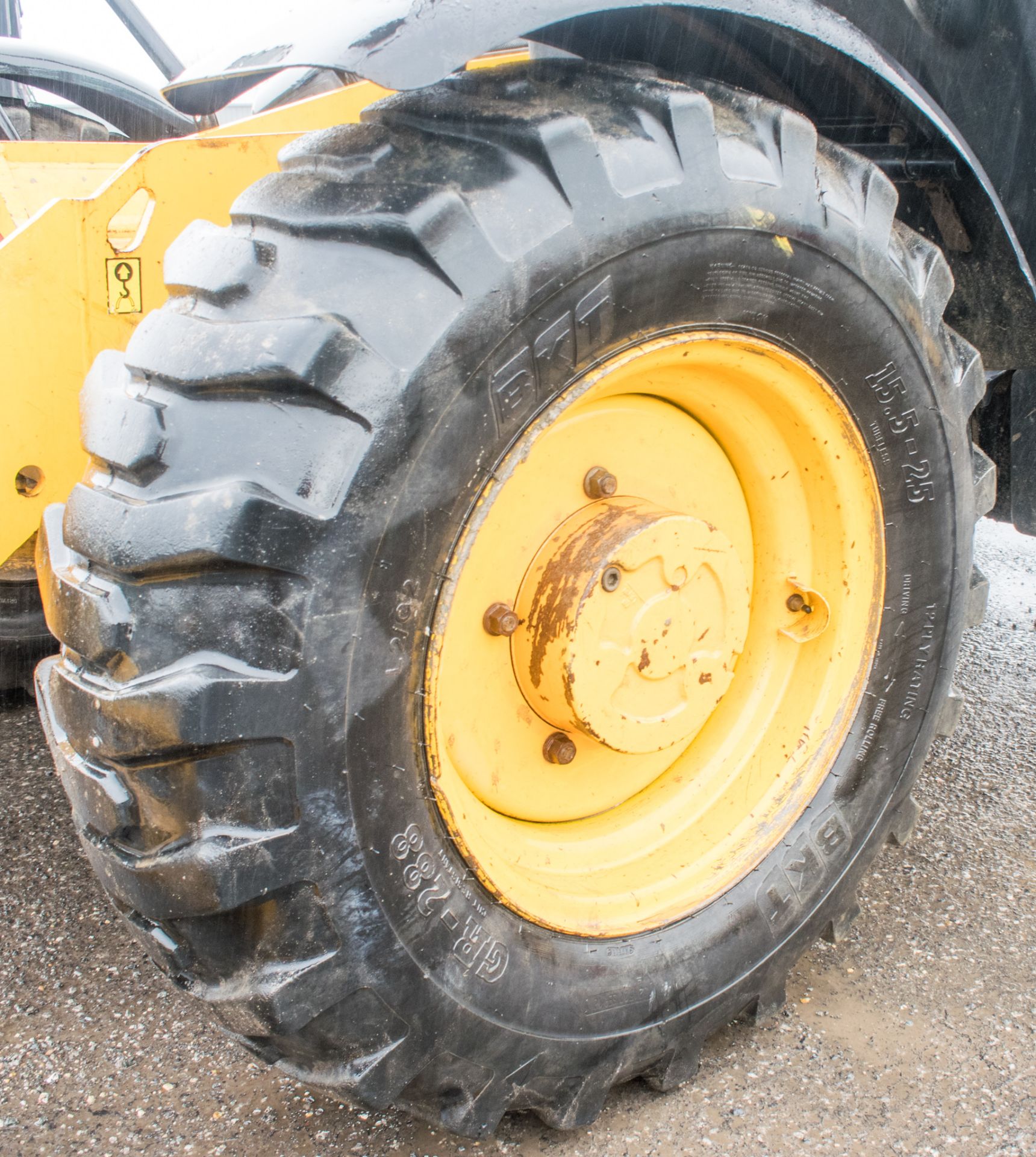 JCB 540-140 14 metre telescopic handler Year: 2006 S/N: 90215 Recorded hours: 6945 Z04 - Image 15 of 21