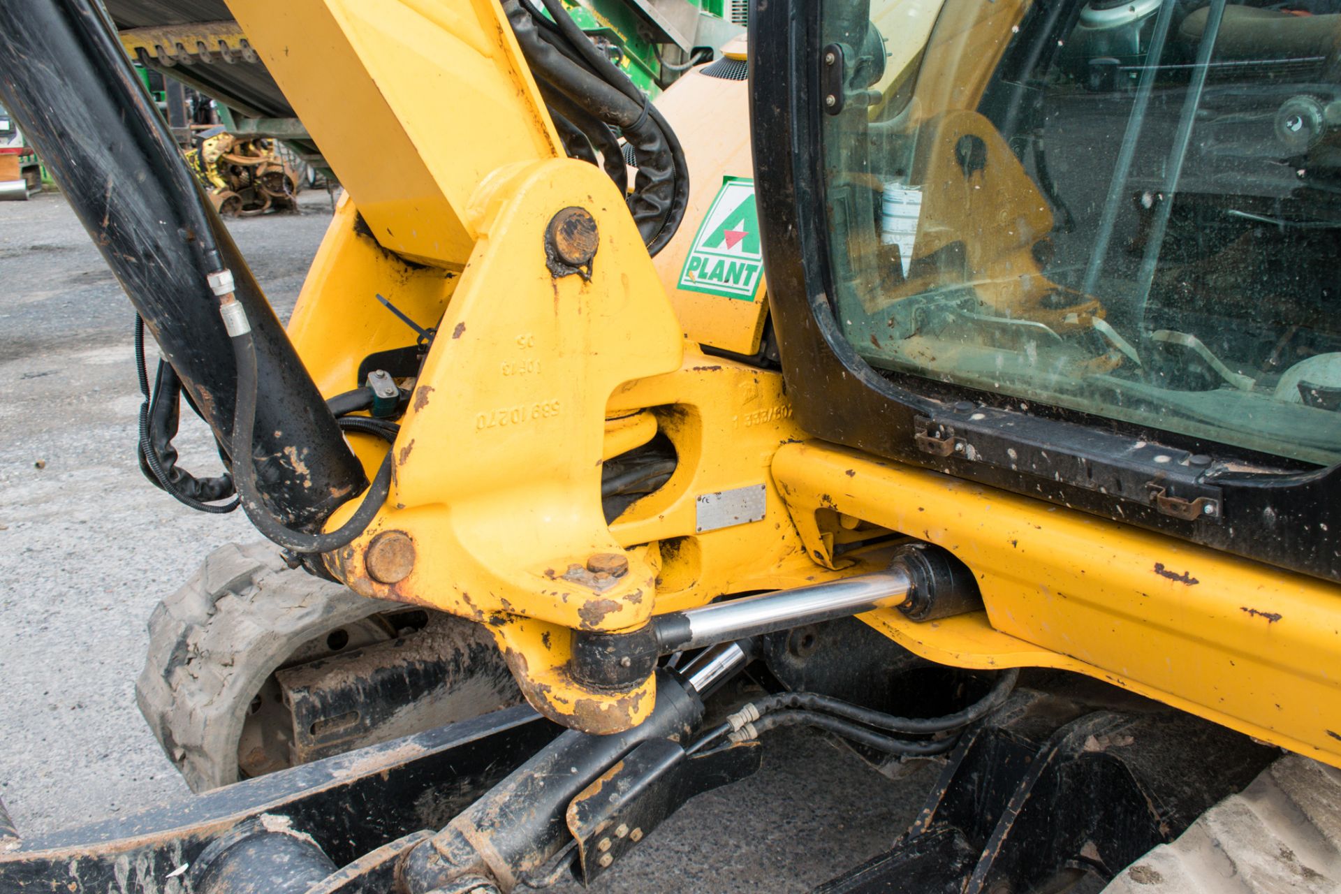 JCB 8085 Eco ZTS 8.5 tonne rubber tracked excavator Year: 2013 S/N: 1073096 Recorded Hours: 91952 ( - Image 17 of 23