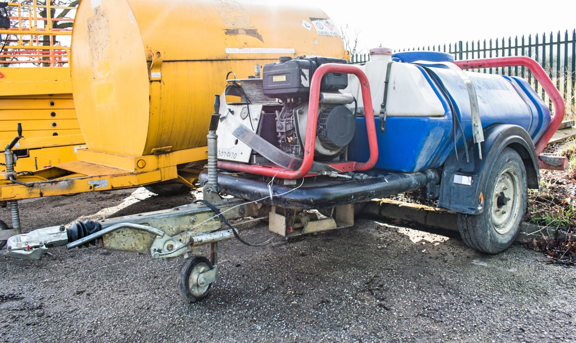 Brendon diesel driven mobile pressure washer bowser 23070170