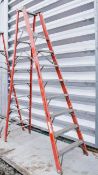 8 tread fibreglass step ladder