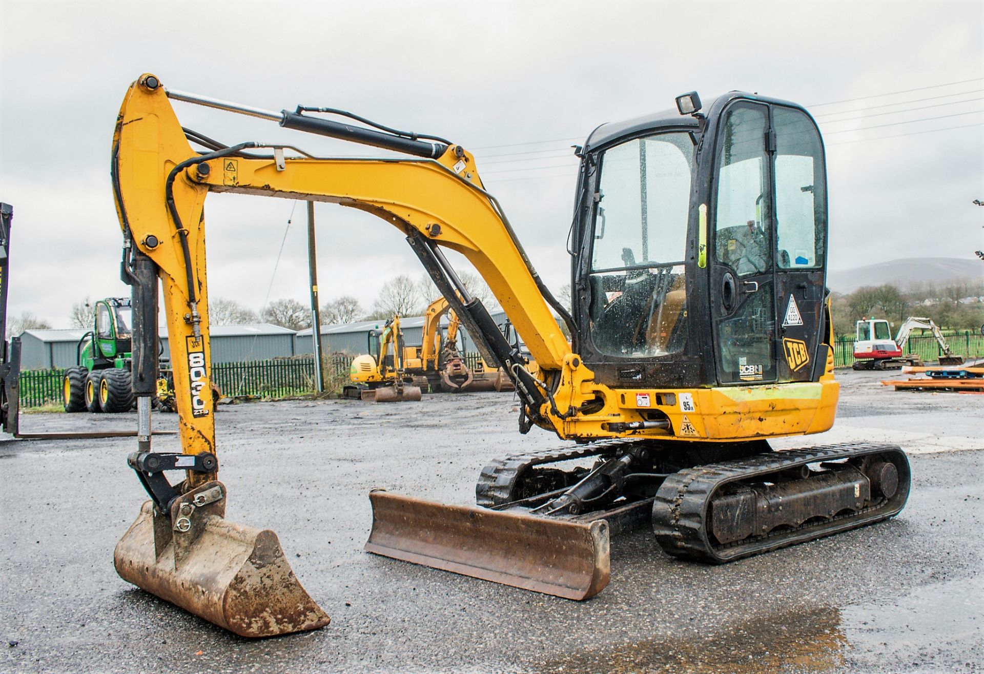 JCB 8030 ZTS 3 tonne rubber tracked mini excavator Year: 2013 S/N: 2021917 Recorded Hours: 2582