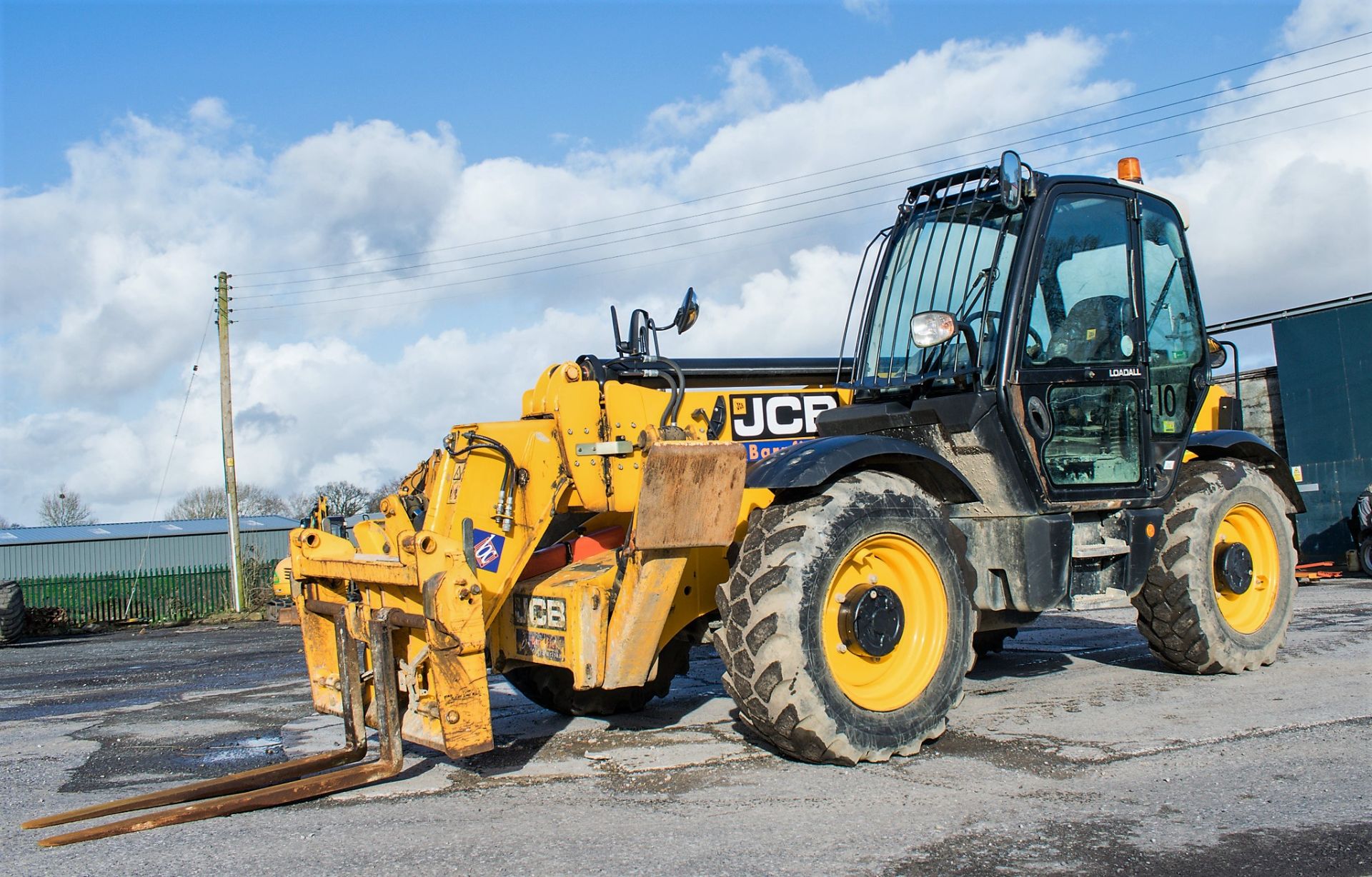 JCB 535-125 Hi Viz 12.5 metre telescopic handler Year: 2015 S/N: 2352466 Reg No: MM65 ZZV Recorded