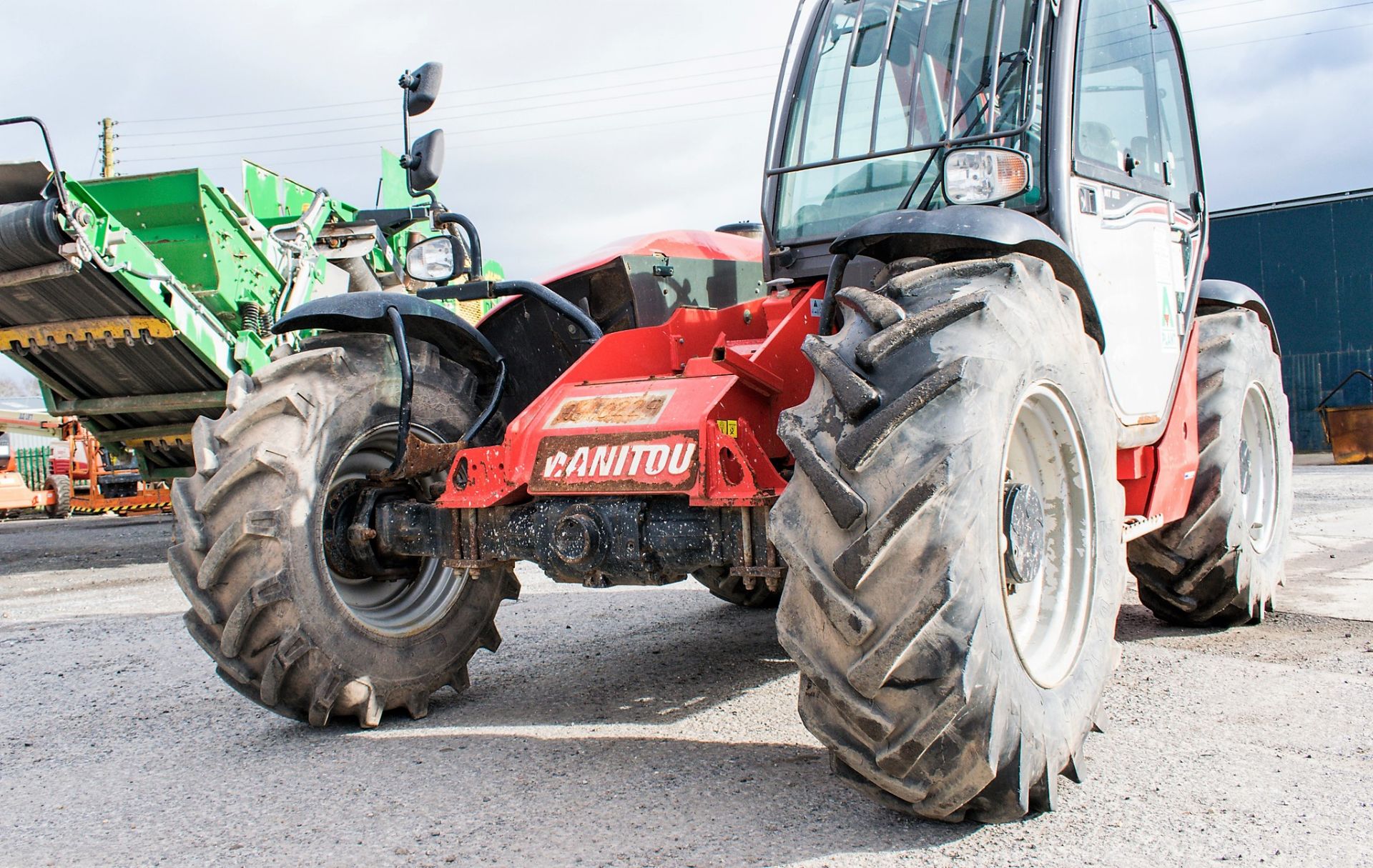 Manitou MT932 9 metre telescopic handler Year: 2014 S/N: 940646 Recorded Hours: 1130 c/w rear camera - Image 10 of 22