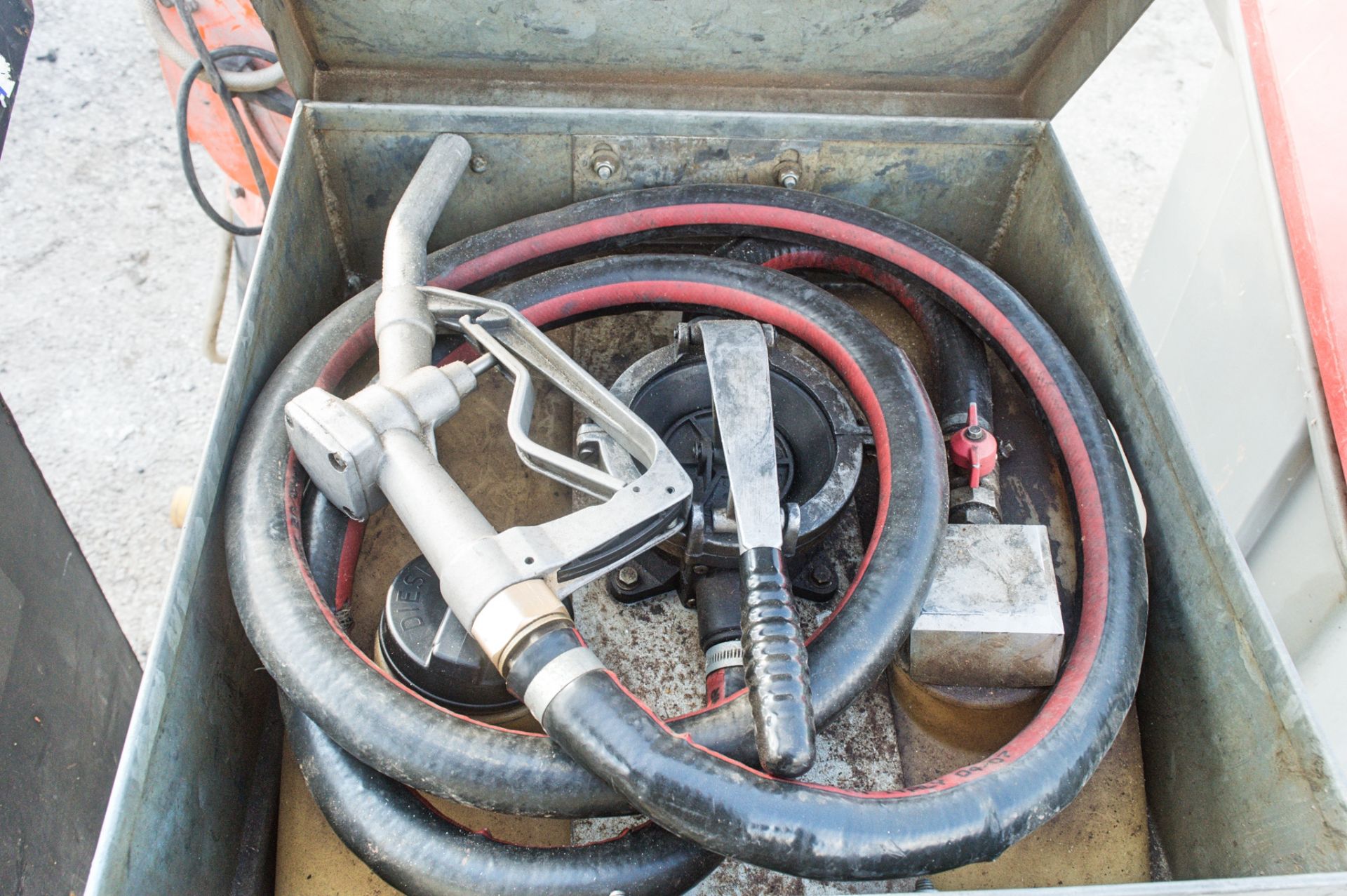 Western Easy Cube 100 litre fuel bowser c/w manual pump, delivery hose & nozzle - Image 2 of 2