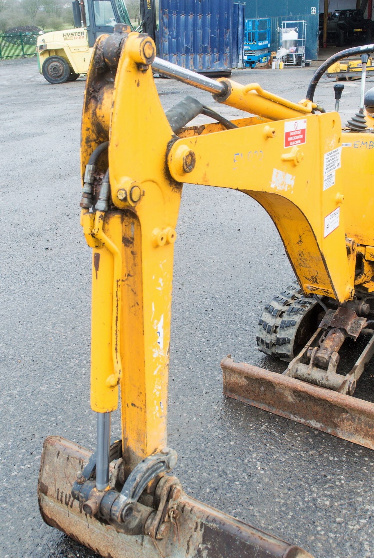 JCB 8008 0.8 tonne rubber tracked micro excavator Year: 2003 S/N: E01006000 Recorded Hours: 1186 - Image 12 of 21