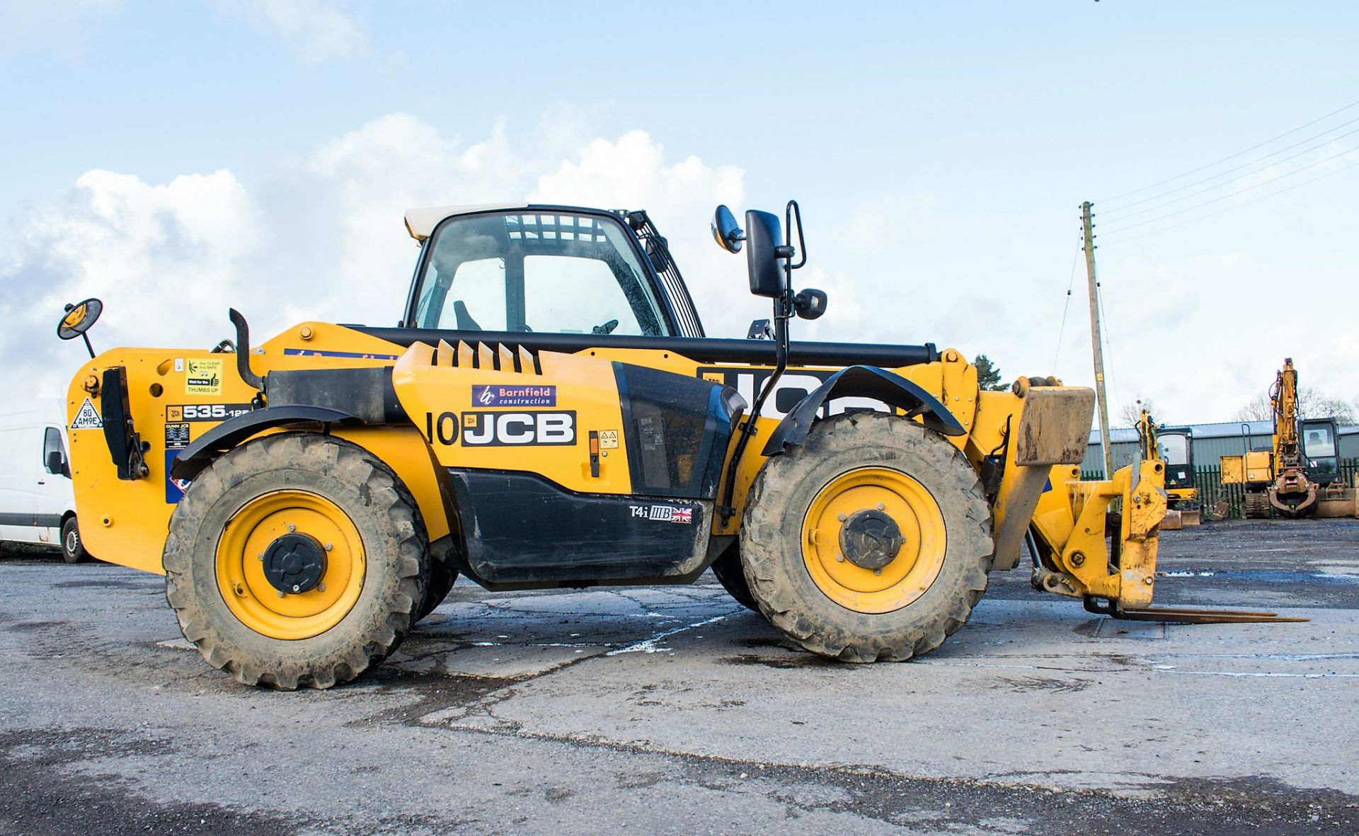 JCB 535-125 Hi Viz 12.5 metre telescopic handler Year: 2015 S/N: 2352466 Reg No: MM65 ZZV Recorded - Image 8 of 22