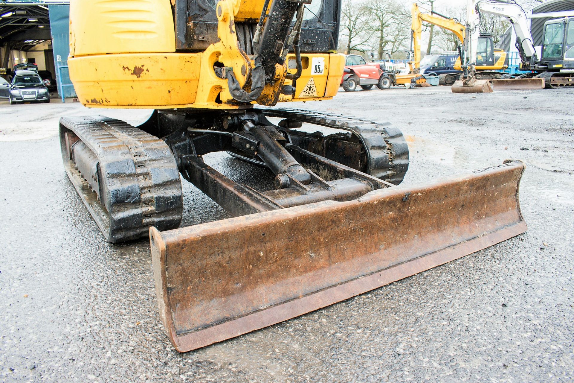 JCB 8030 ZTS 3 tonne rubber tracked mini excavator Year: 2013 S/N: 2021917 Recorded Hours: 2582 - Image 12 of 22